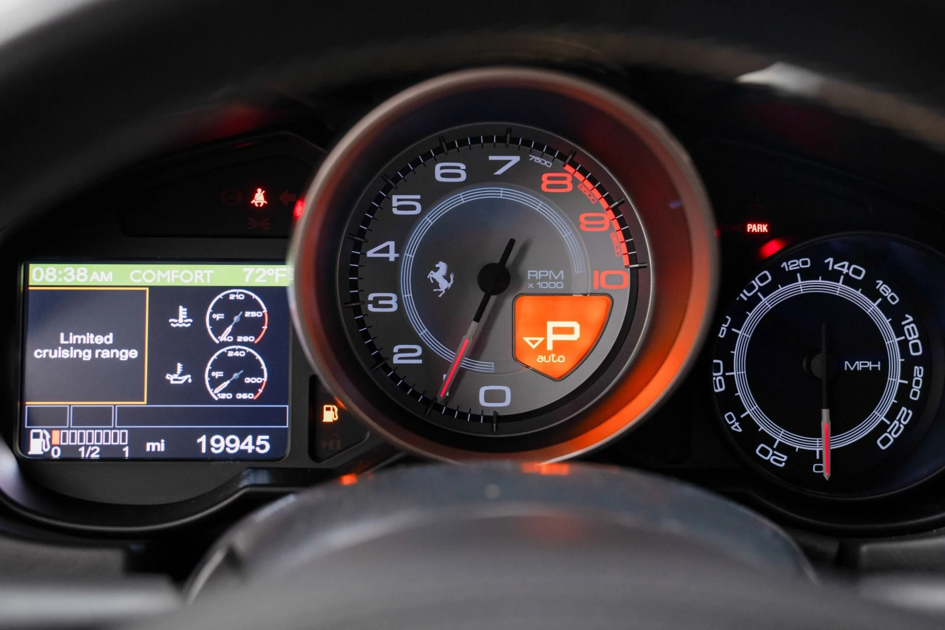 mph025_1214710964_Used_2014_Ferrari_California_1762200649_8a1ae3a4bf