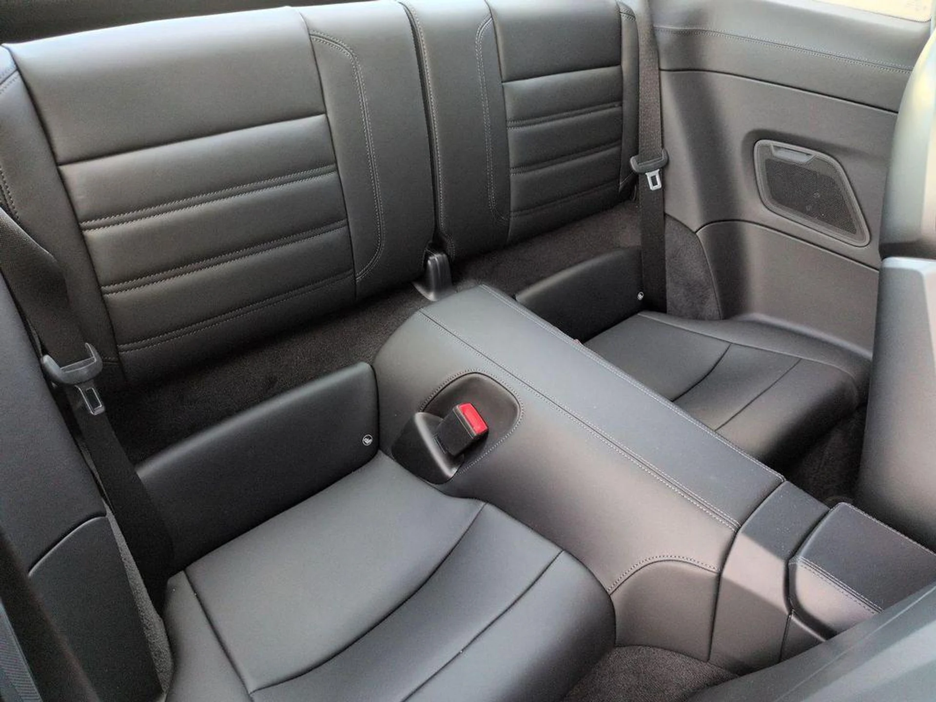 mph025_1215046687_a_VRU_Yvn3_YJ_Ae89_Rydztg_CM_91j_QY_21465ade9b