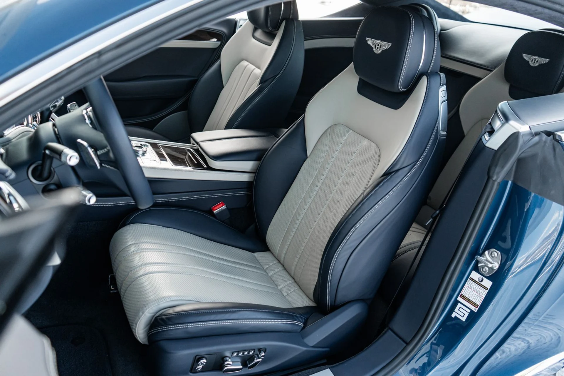 mph025_1223948757_64af2e69_6c25_40bd_8c47_58ffe7b6d891_63b0de397e