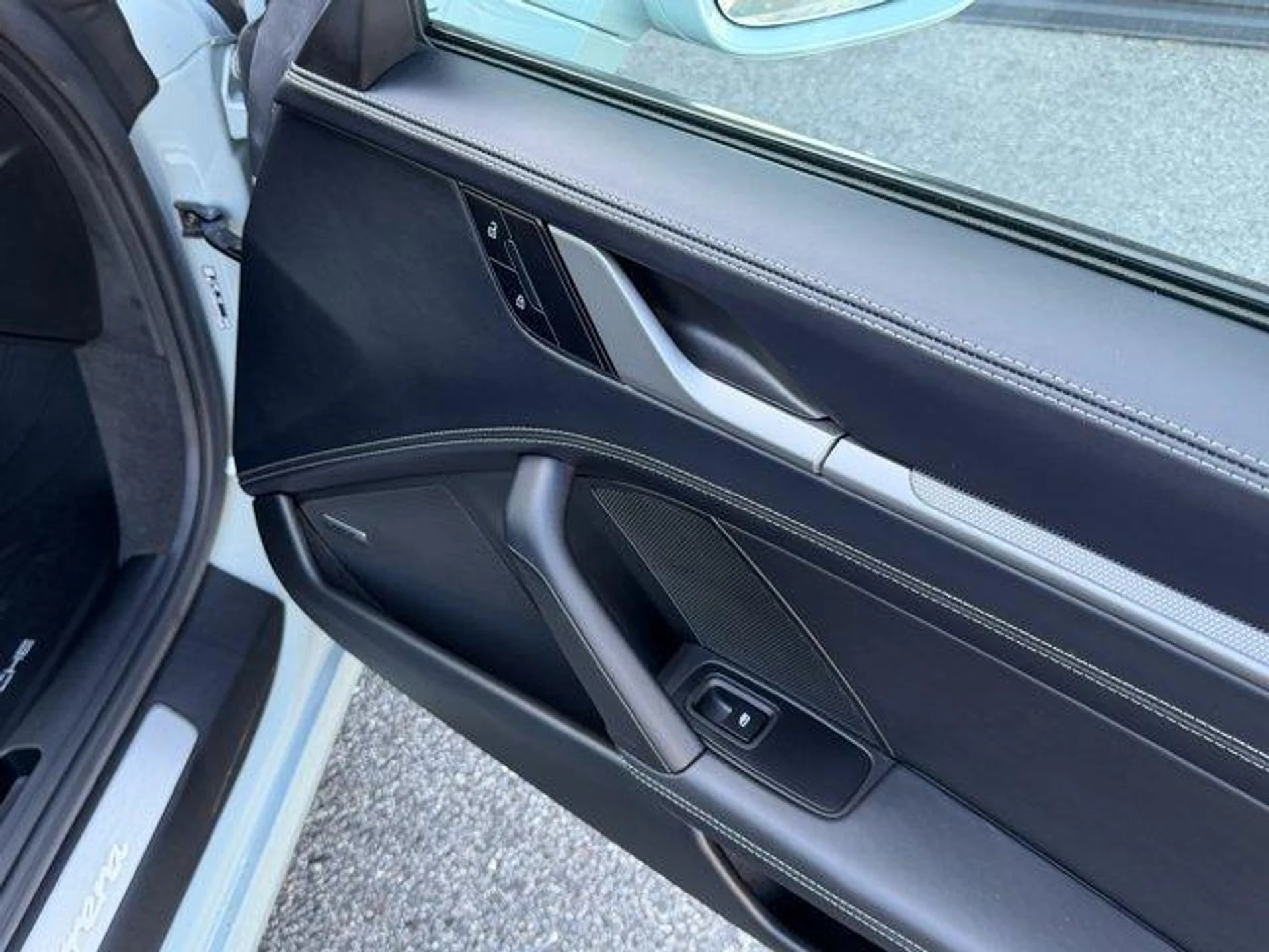 mph025_1235669658_96v_K_Fjr_Wyrb4_Qt_D_Ro_ts_ZC_Bz_OM_53383994f7