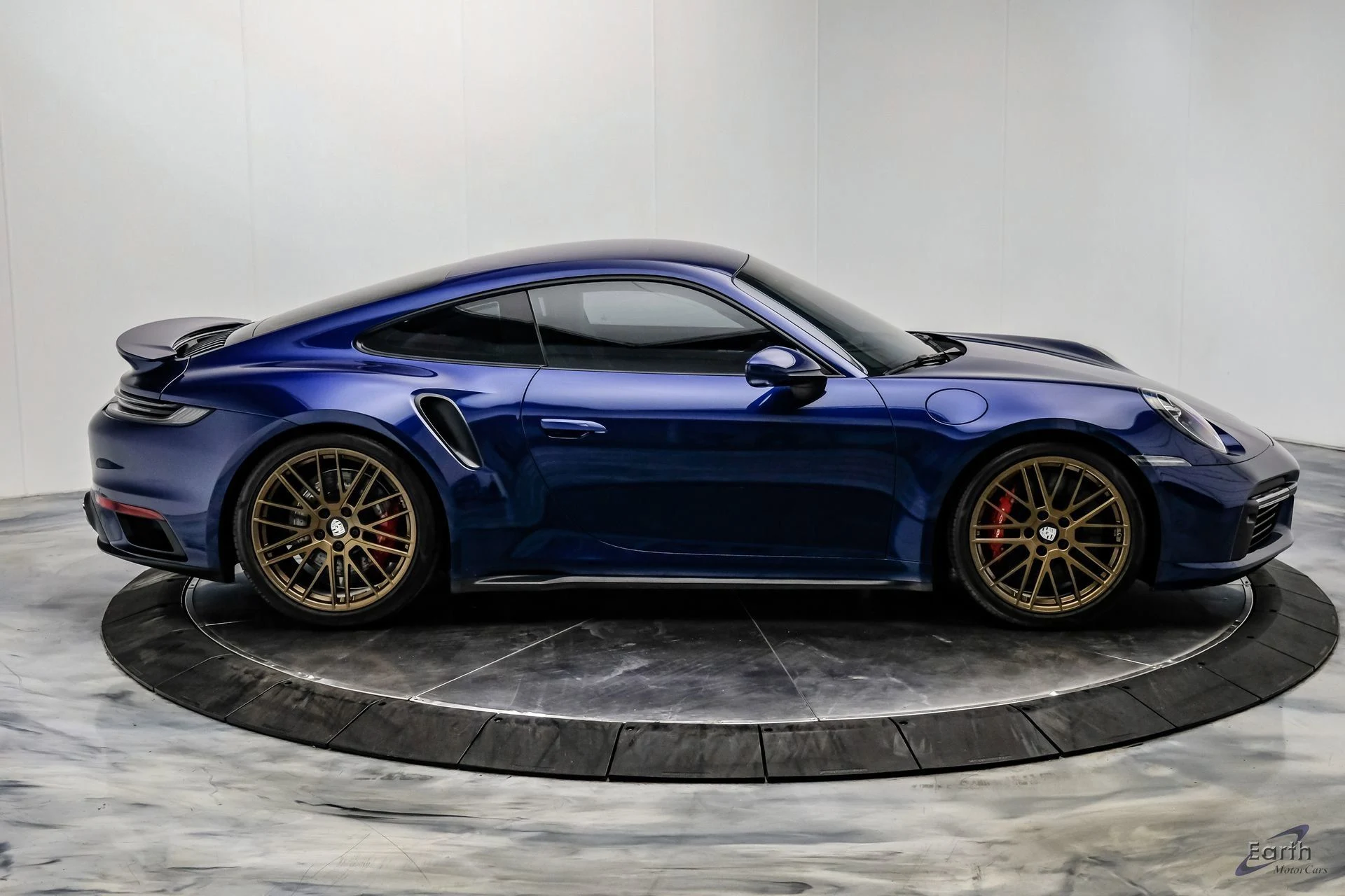 mph025_123581810_2ca23dee64c6c1a7ba0661511990f9f4x_fcee7beda2