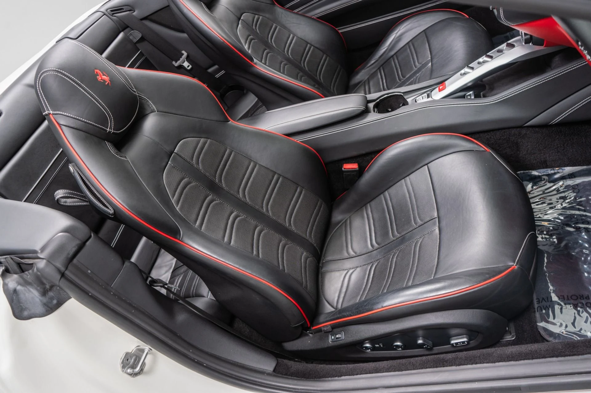 mph025_1238236139_Used_2016_Ferrari_California_T_257_K_MSRP_Ventilated_Seats_Carbon_Fiber_Driving_Zone_1790094264_b82283cee1