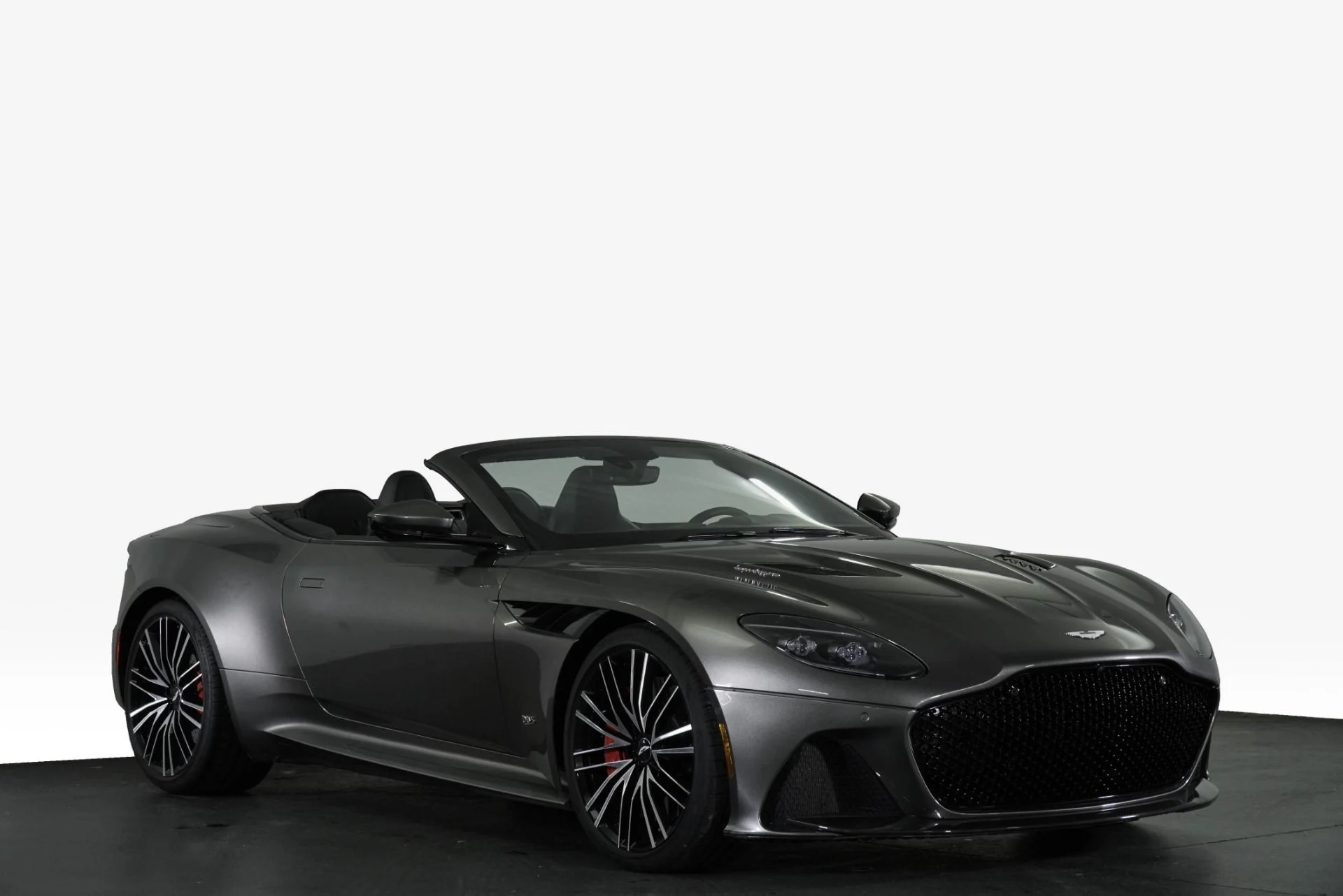 mph025_1240825388_Used_2020_Aston_Martin_DBS_Superleggera_1765307997_92069eb4d3
