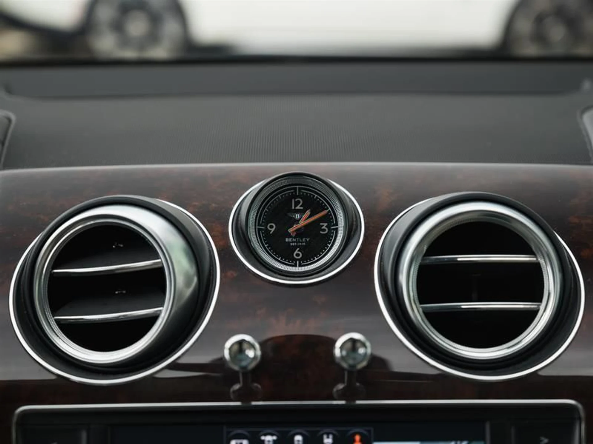 mph025_1242229875_1spbsr5y_58ca86dd11