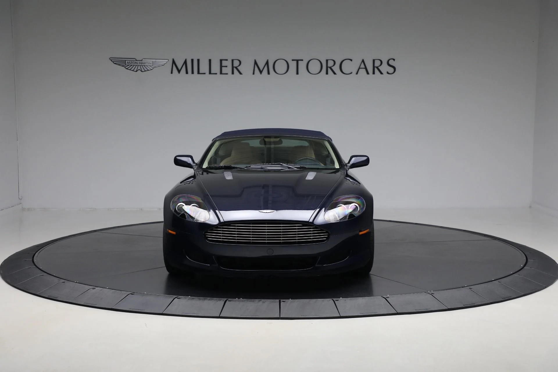 mph025_1249389006_Used_2007_Aston_Martin_DB_9_Volante_7db2e0cd1e