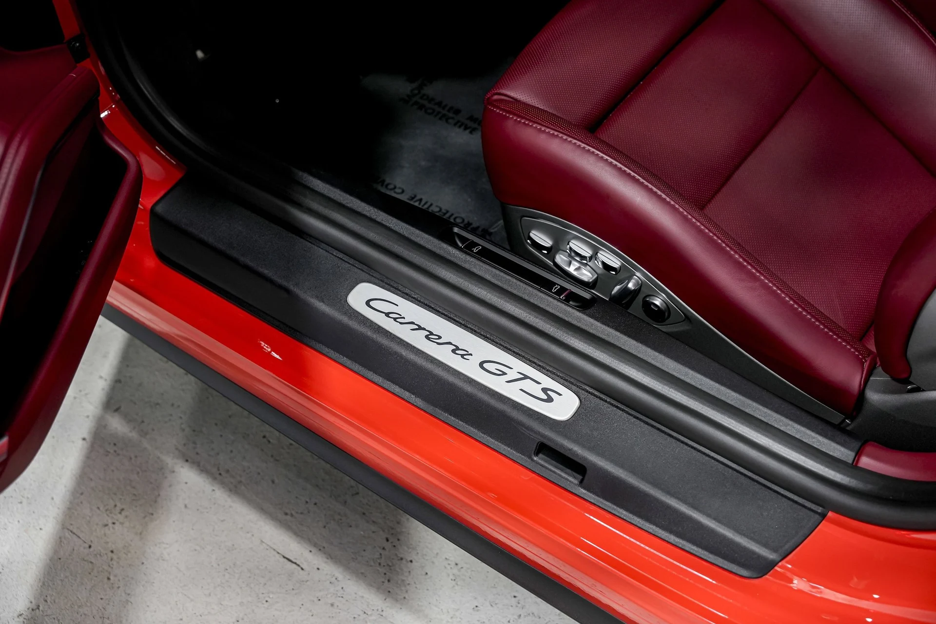 mph025_125184989_498c4368d047638f8892f673643cad54x_8212369baf