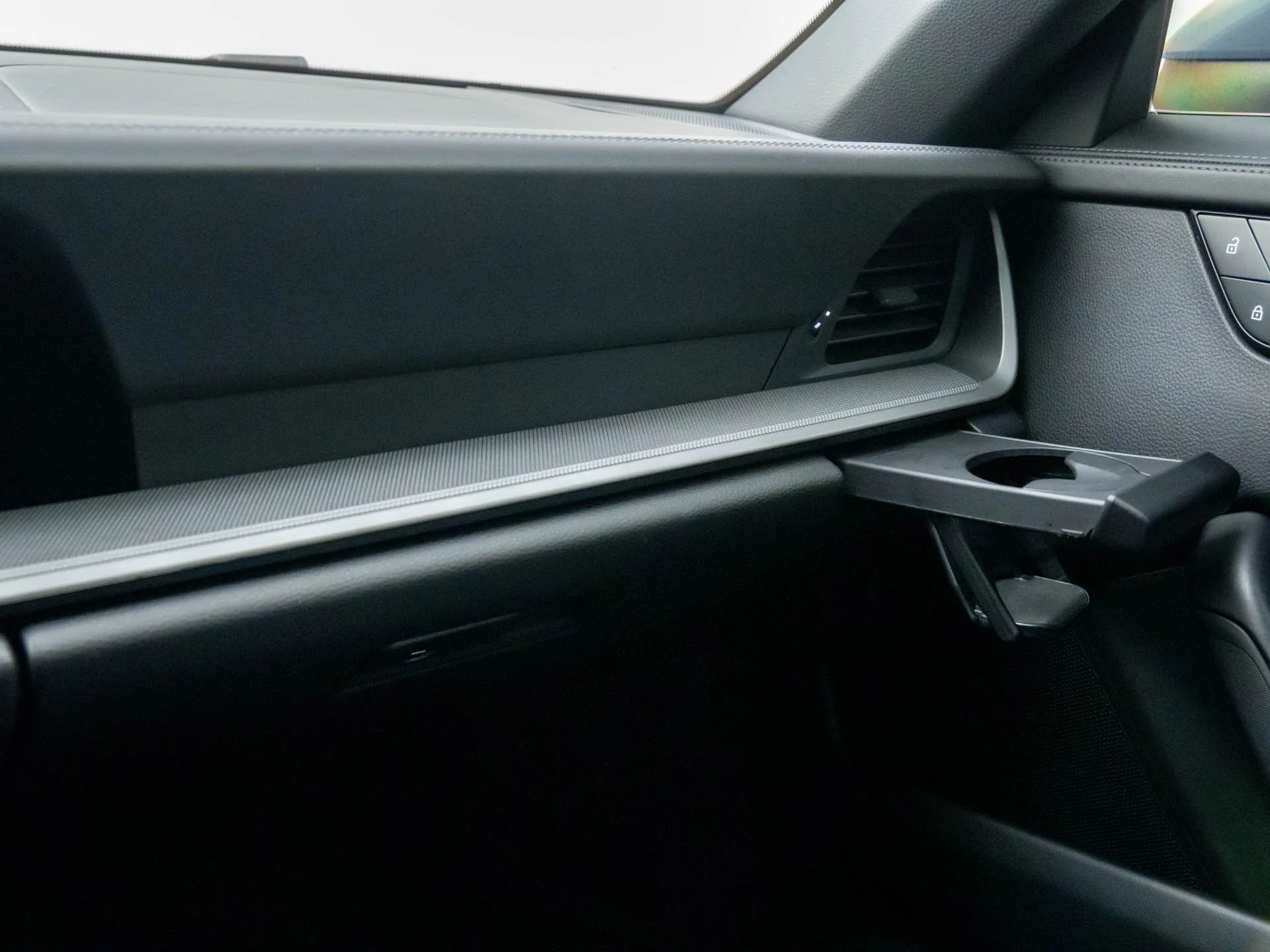 mph025_1252049997_5d0316b4ce4e9dfa1a3cb212898dfa34x_d39009eeed