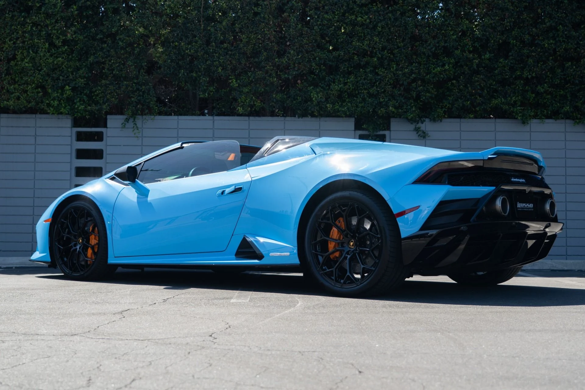 mph025_1253621950_Used_2024_Lamborghini_Huracan_EVO_Spyder_1757527007_d3c72398ec