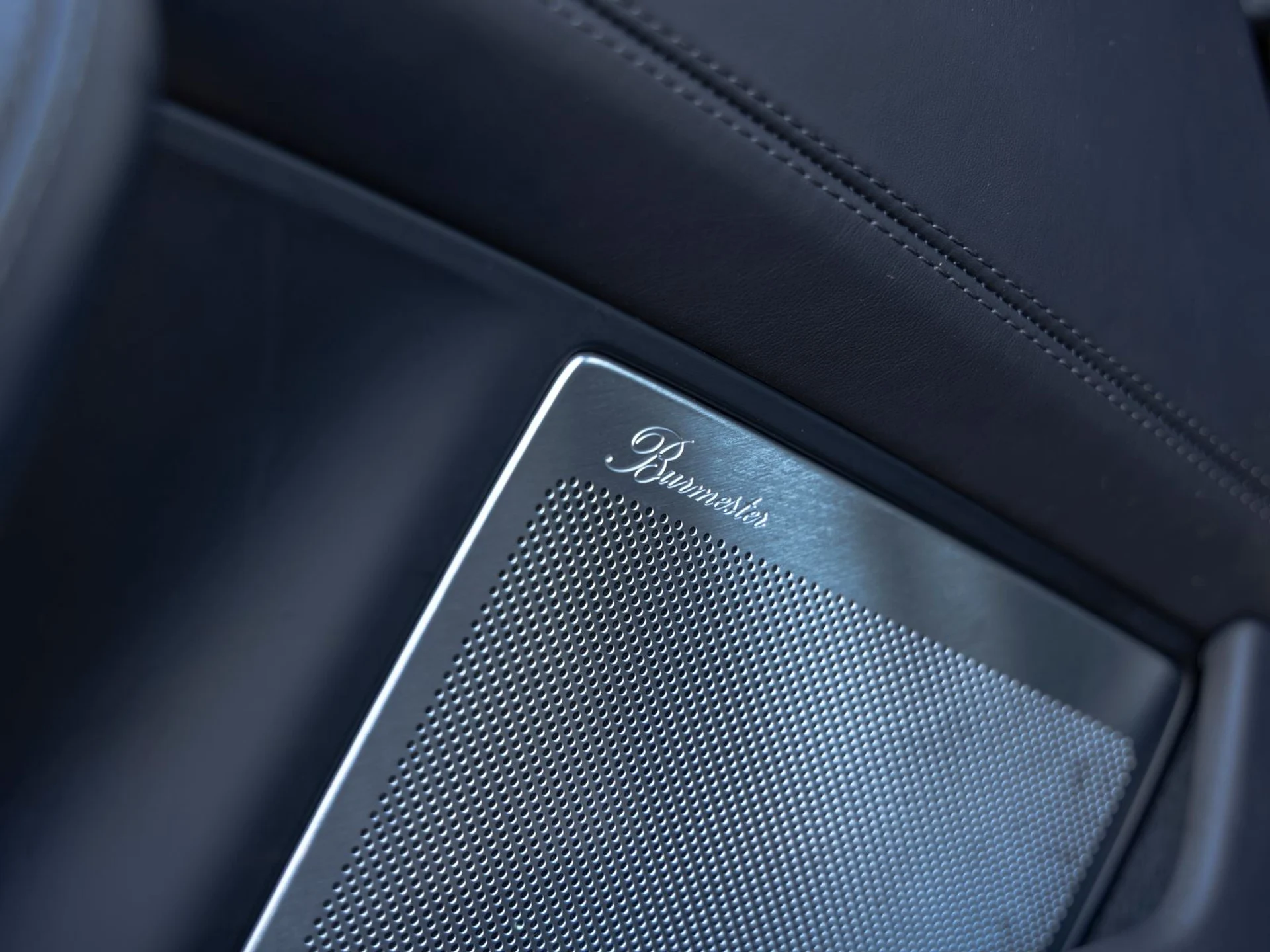 mph025_1255009371_26_dd6abad1aa