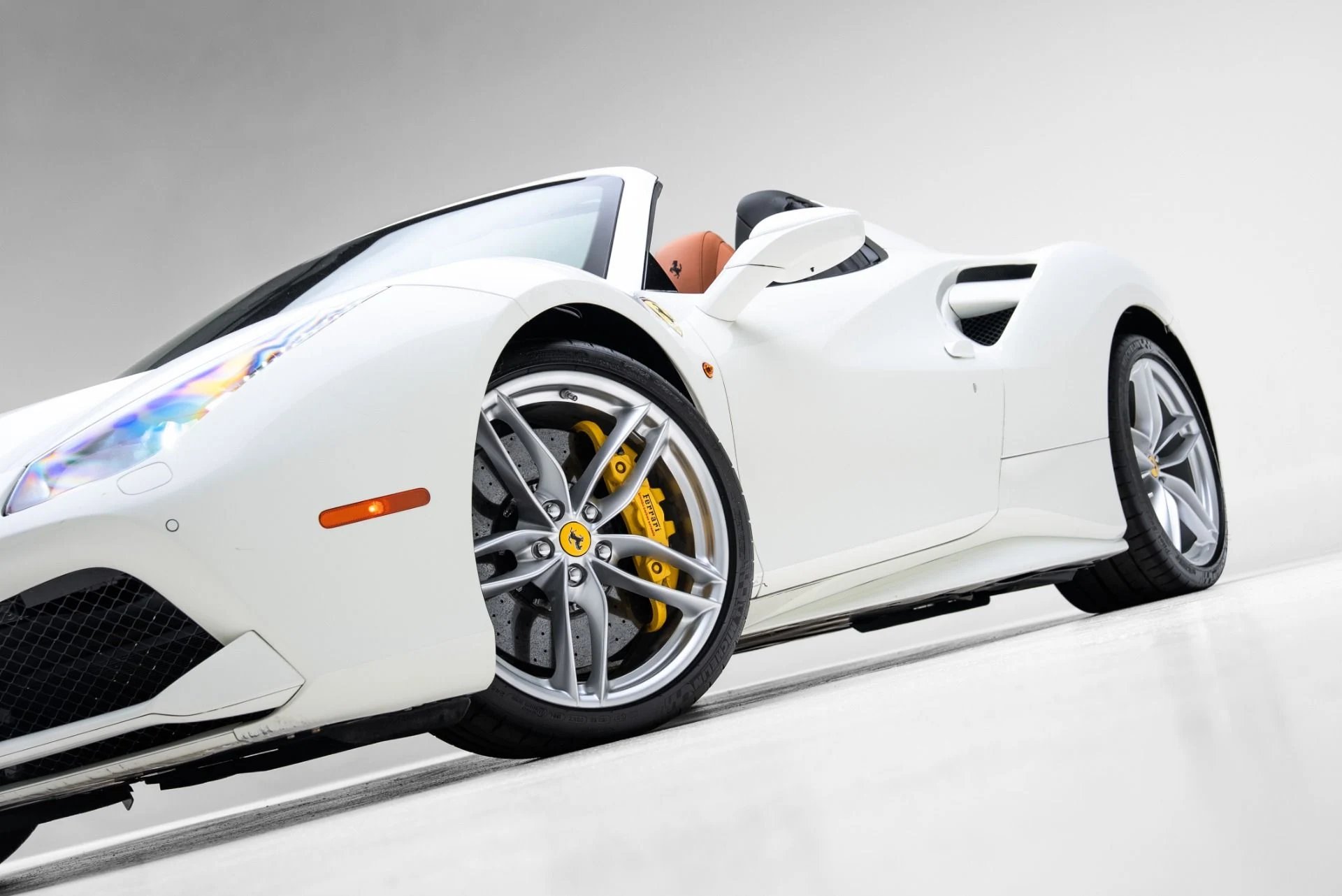 mph025_1255129149_Used_2018_Ferrari_488_Spider_1774383951_dea74b3b8c