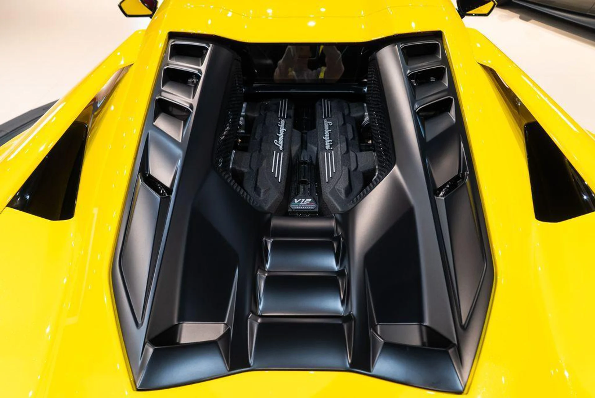 mph025_125746315_Qaq_Y5e_X1_UKX_59hfukj_S0_Ra_6_Mbo_1b6d7da4ca