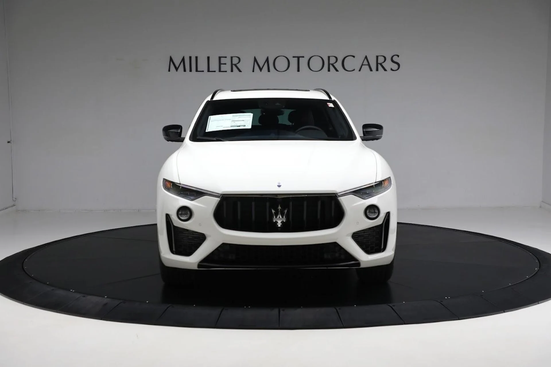 mph025_1258946149_New_2024_Maserati_Levante_Modena_Ultima_4239fb0cb1