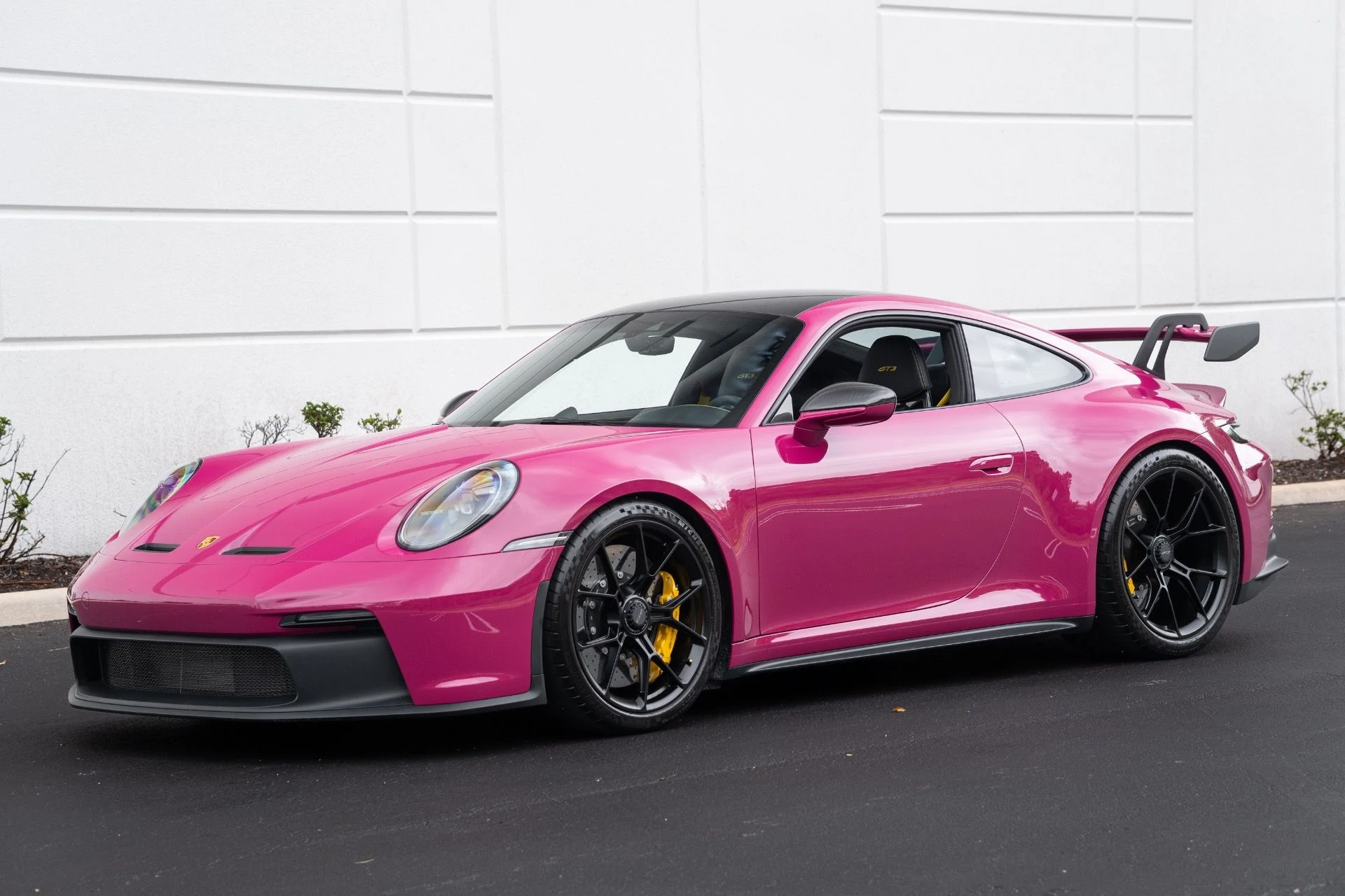 mph025_1260846693_Used_2024_Porsche_911_GT_3_1776966322_3657c6762b