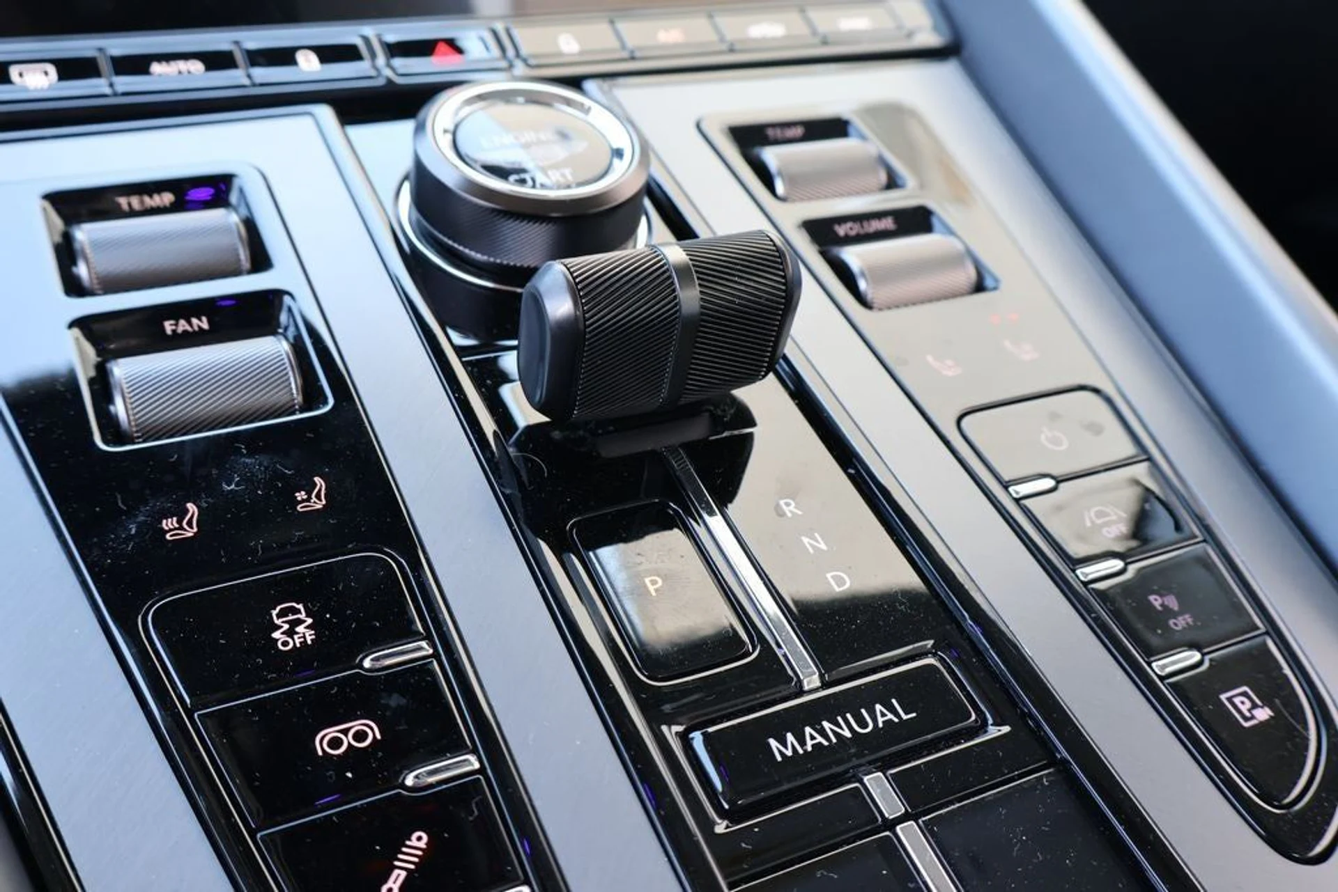 mph025_1262846736_26_dafc722c41