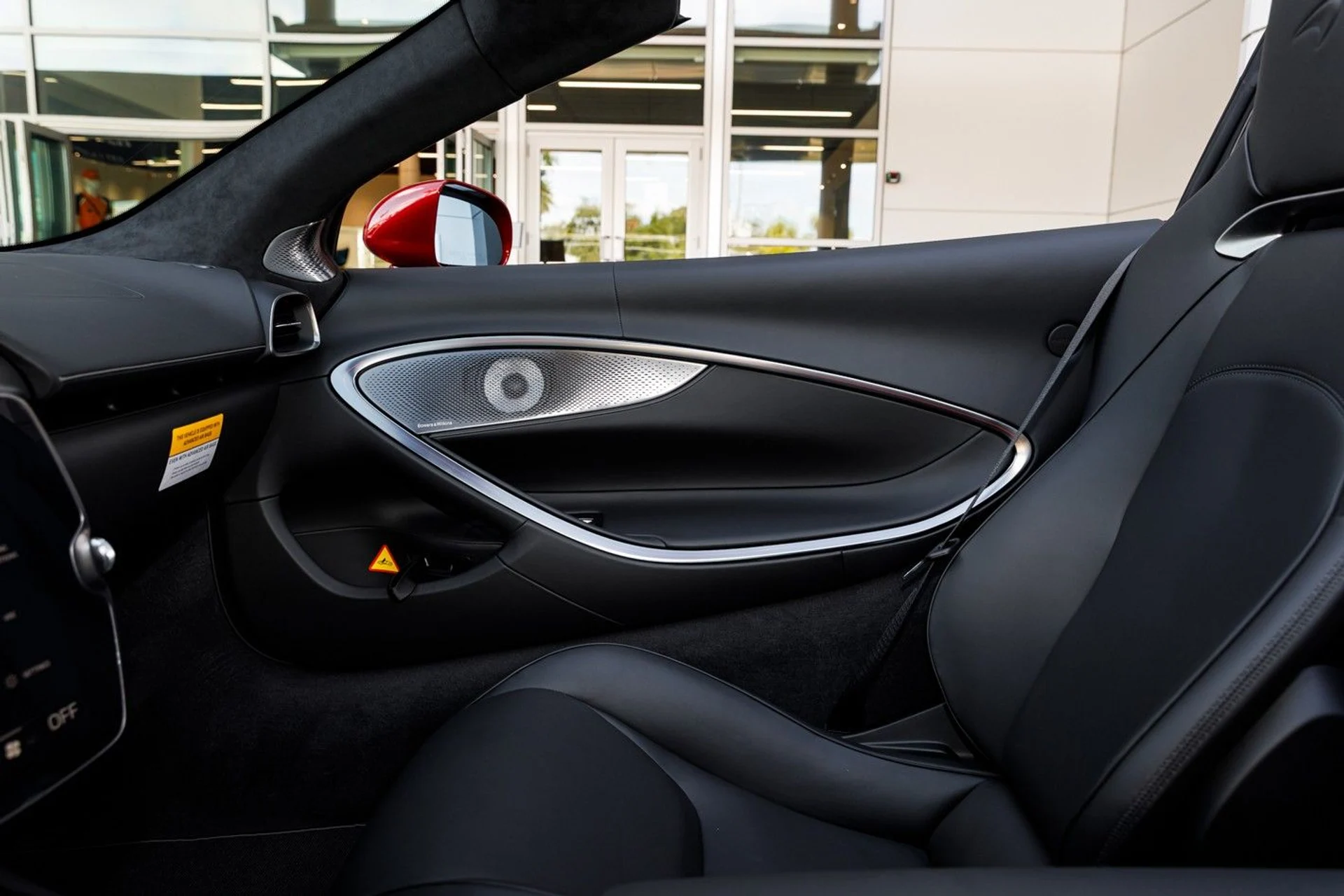 mph025_1266847221_635_p26_l_0b7202ce3a