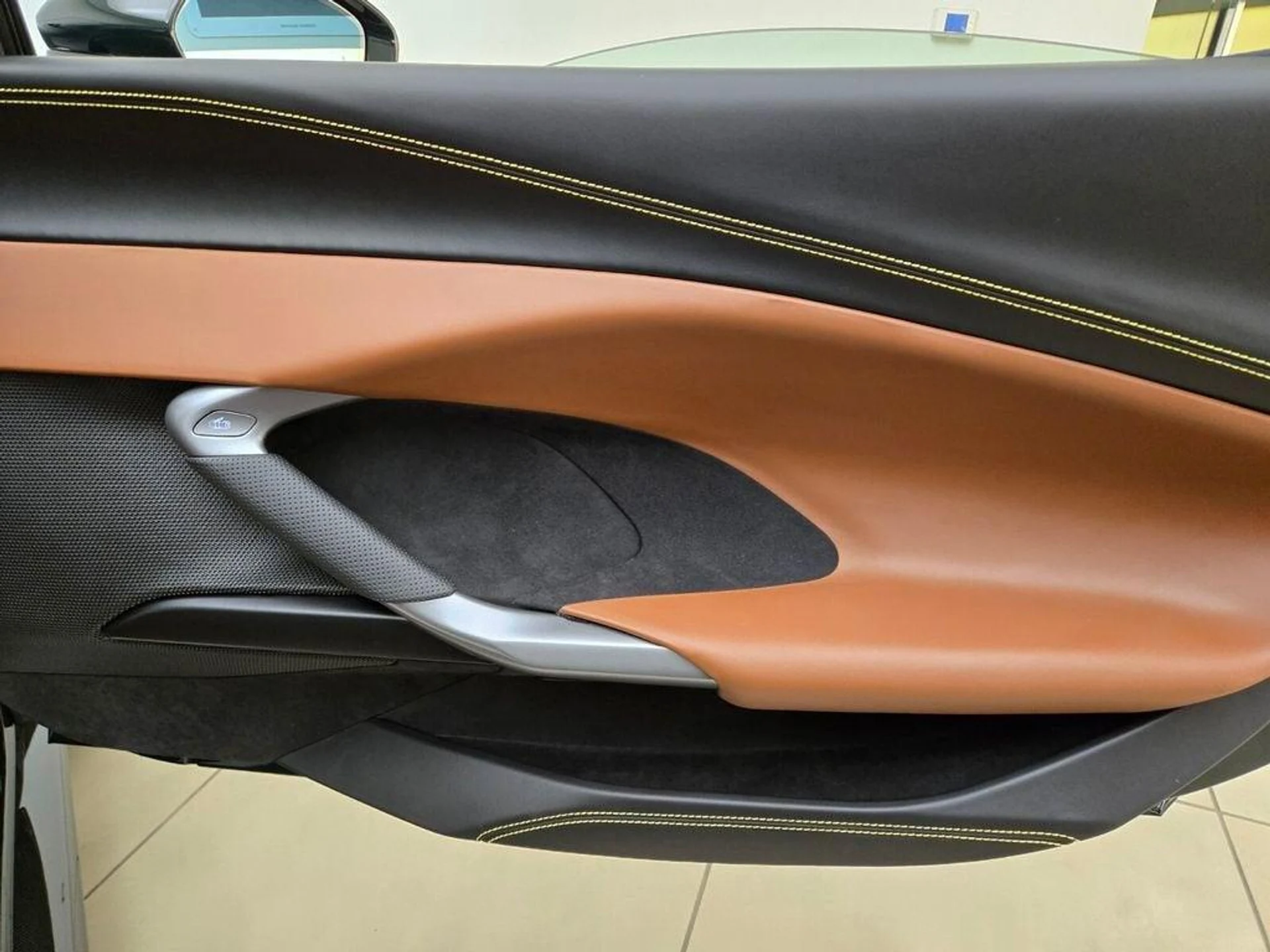 mph025_1270086404_Used_2024_Ferrari_296_GTS_1775320575_47d8dbe73b