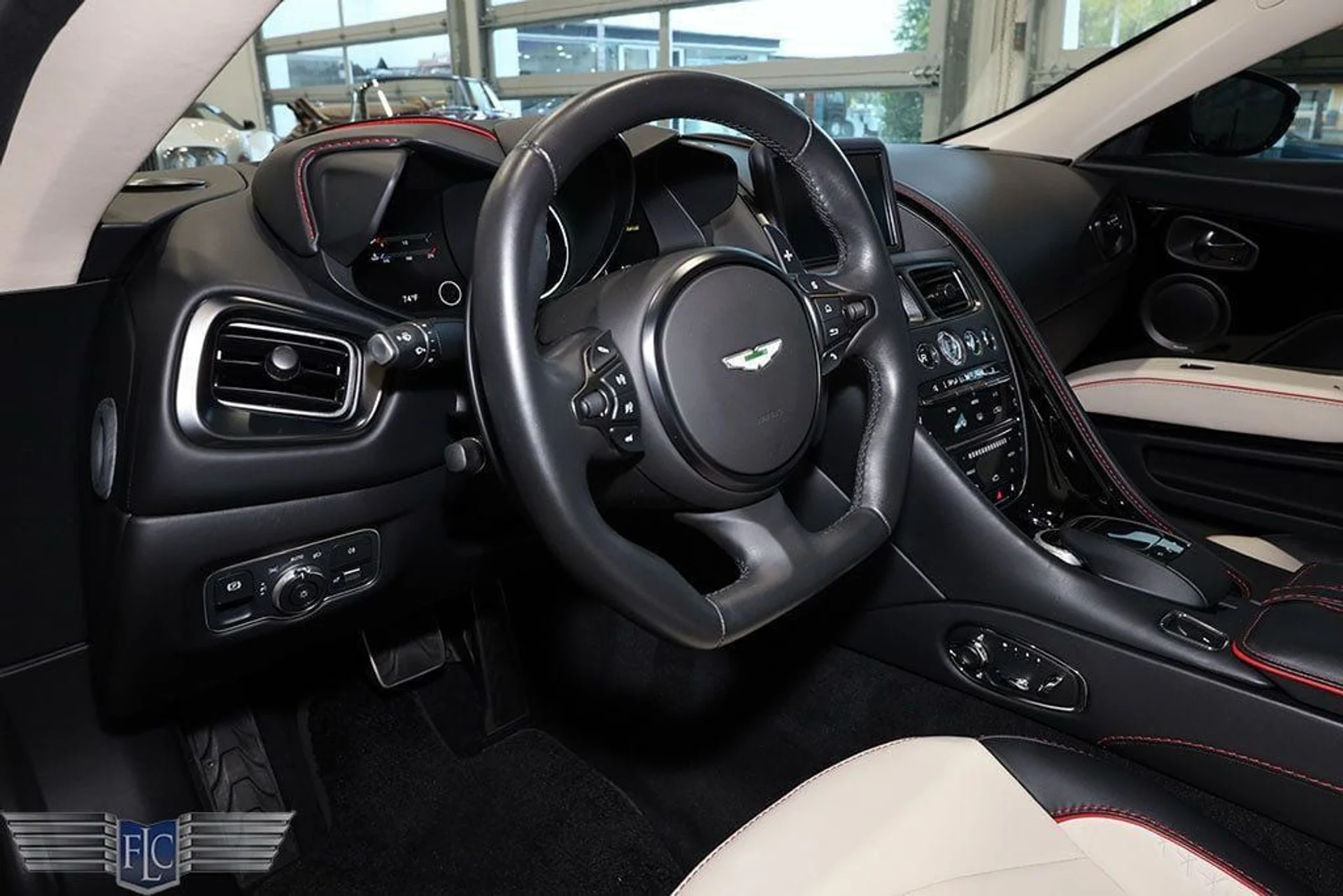 mph025_1270796629_used_2022_aston_martin_dbs_superleggeracoupe_9689_23016828_26_1024_e889aa0907