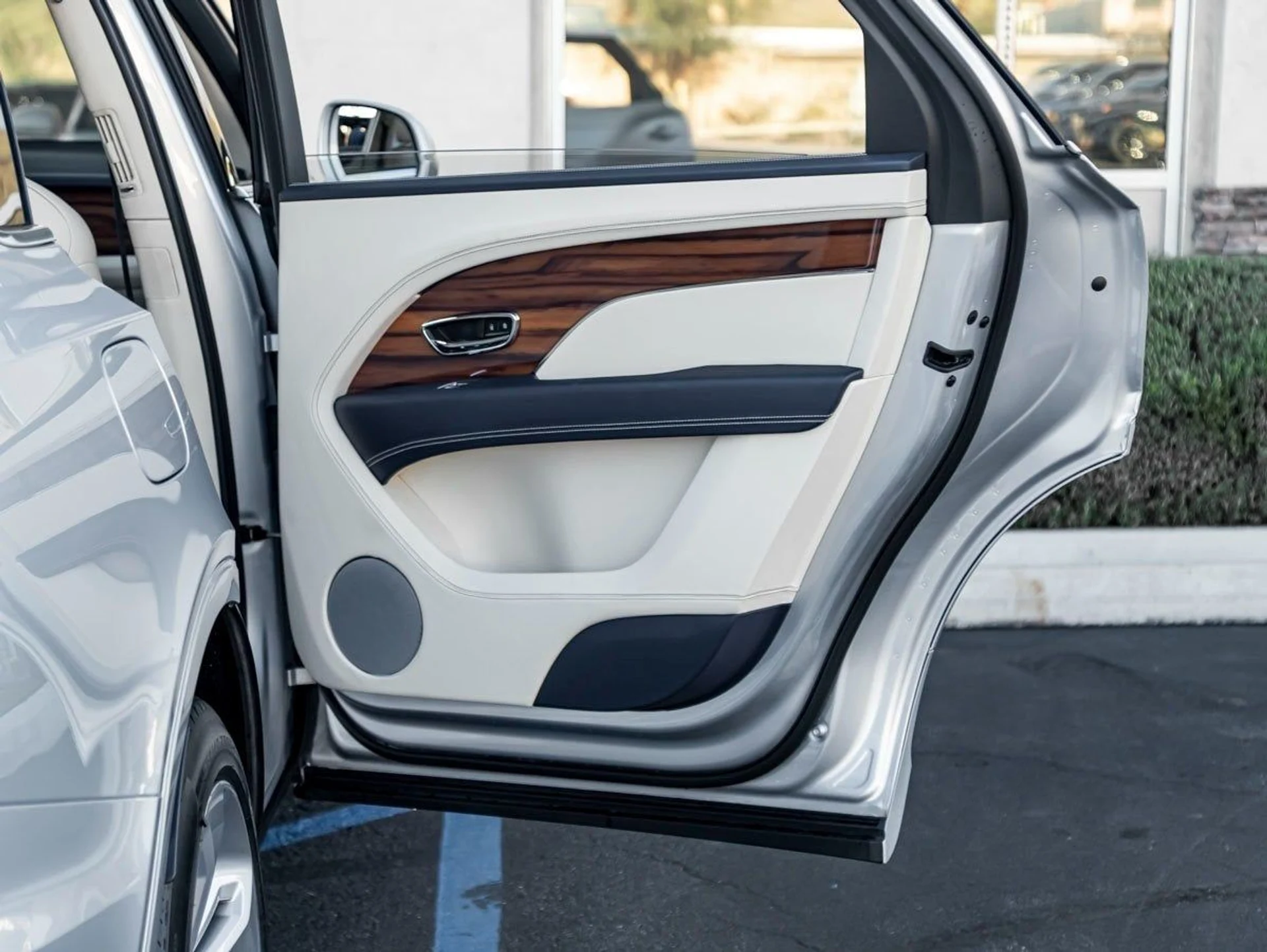 mph025_1270825569_26_bcbf8b1628