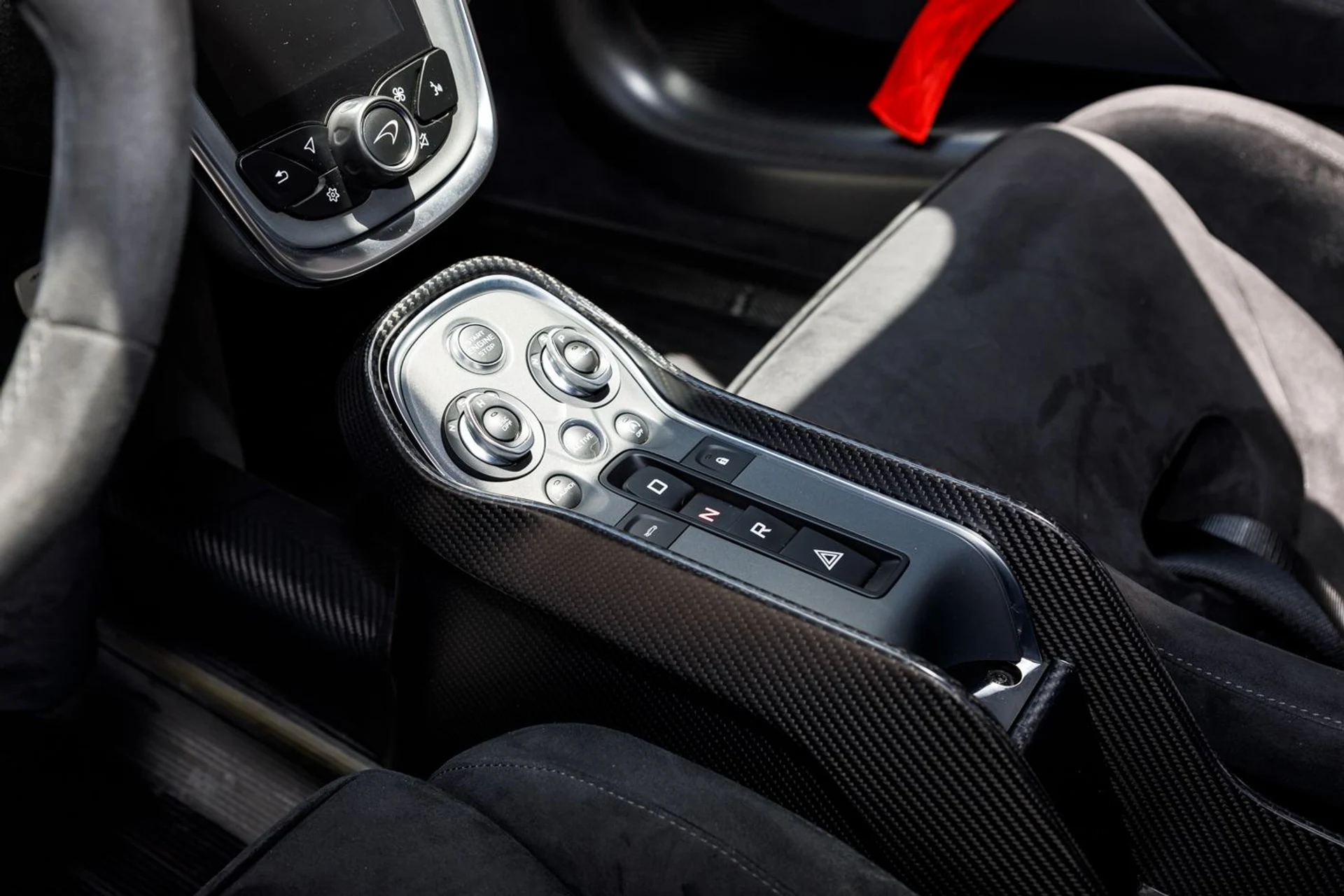 mph025_1273375198_Used_2020_Mc_Laren_620_R_e32f725502