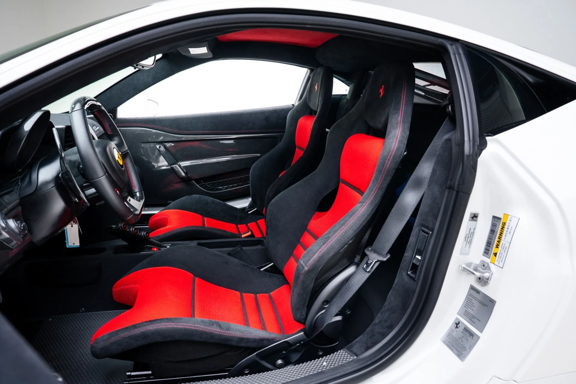 mph025_1279931701_Used_2015_Ferrari_458_Speciale_1770668463_10e15d4cb6