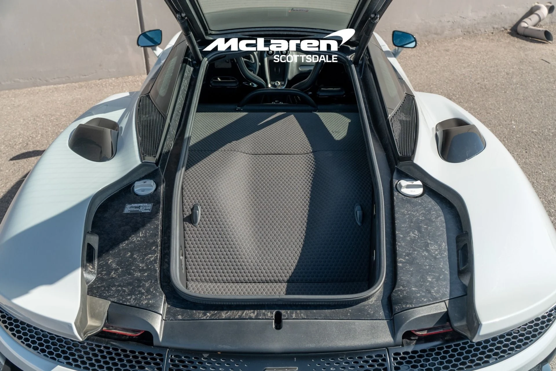 mph025_1283916686_Used_2025_MCLAREN_GTS_1787935929_8b676442e3