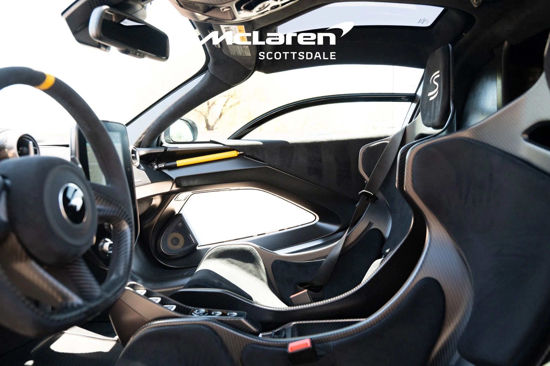 mph025_1286935003_Used_2019_MCLAREN_SENNA_1747946358_641d9874e4