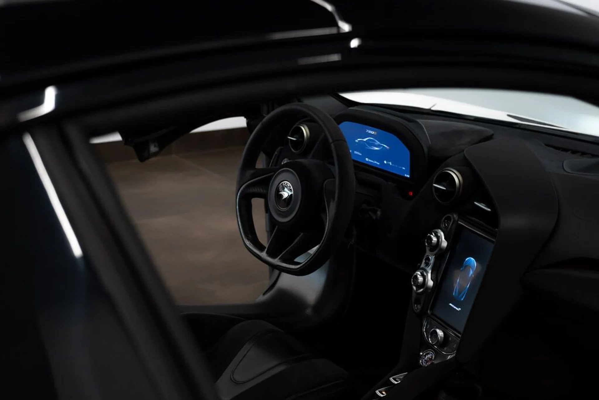 mph025_1290985745_mclaren_720s_2020_jpg_v_1773863537_b9ea67f644