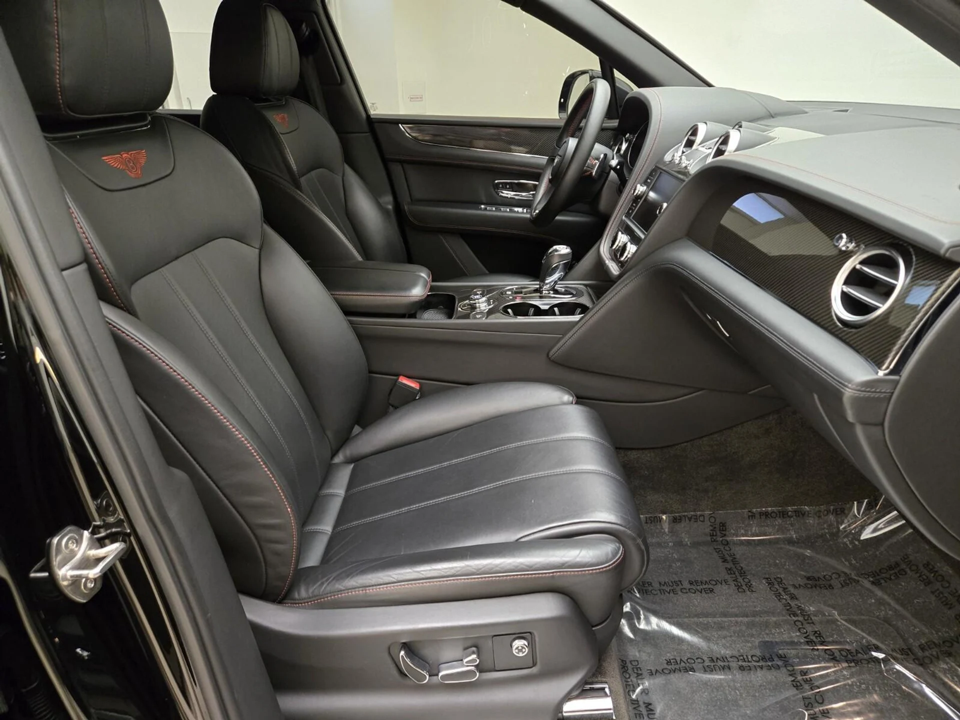 mph025_1296198149_Used_2019_Bentley_Bentayga_V8_1769237268_09fb2f6c04