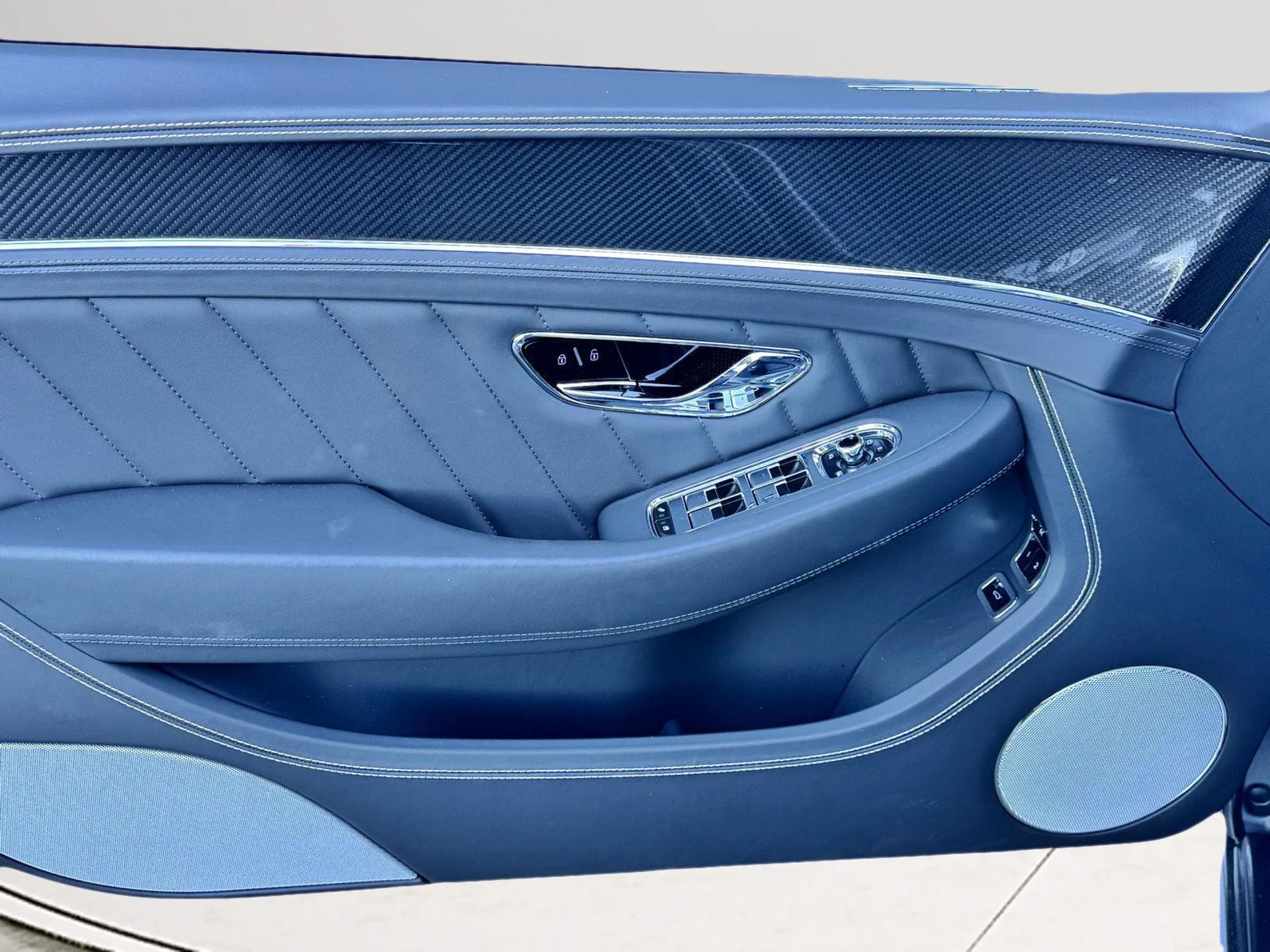 mph025_1299104098_0818dbdfad0fc6828b5925c1def358f2_b0f7085008