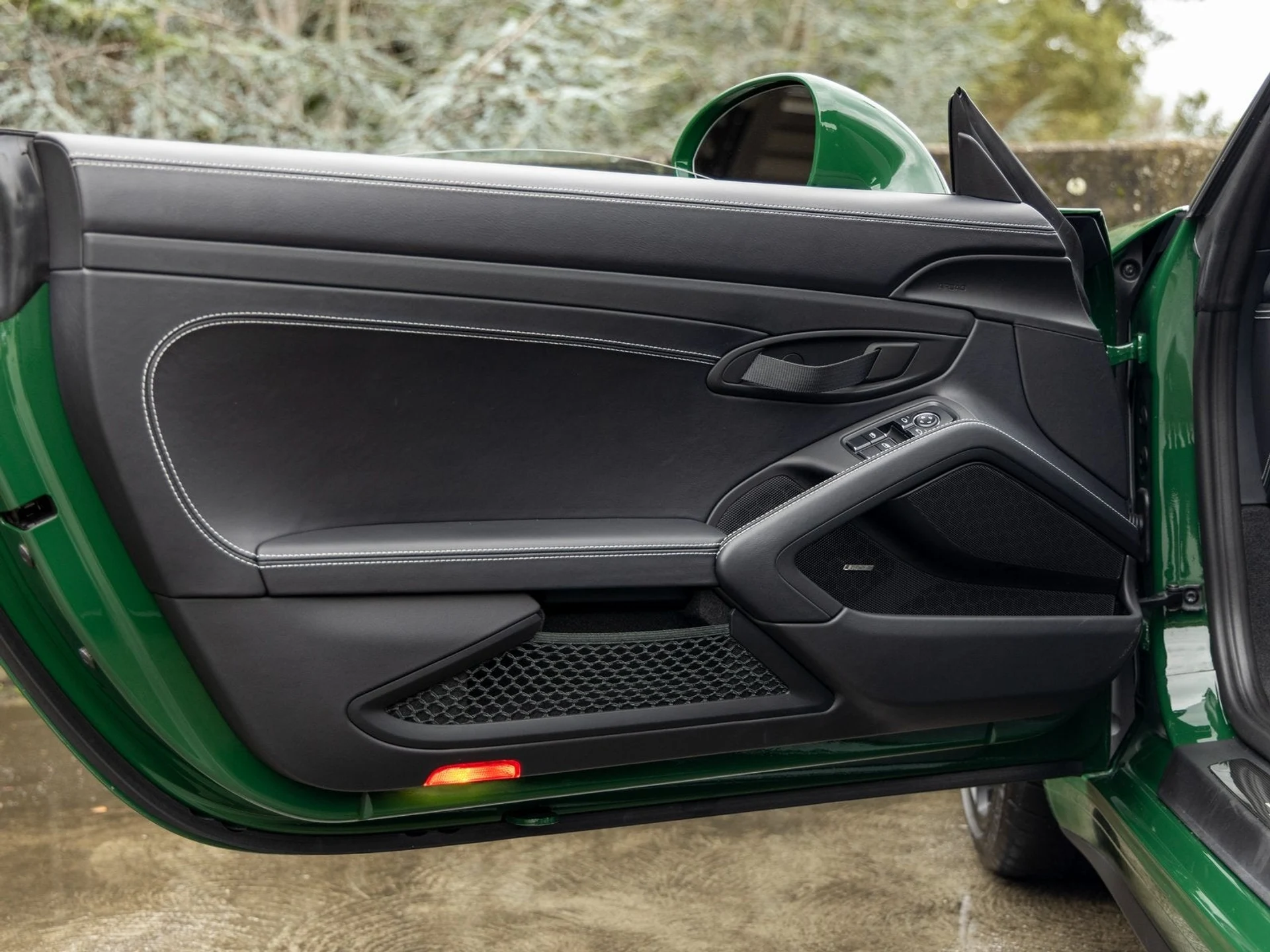 mph025_1314376608_26_84dceafe4a