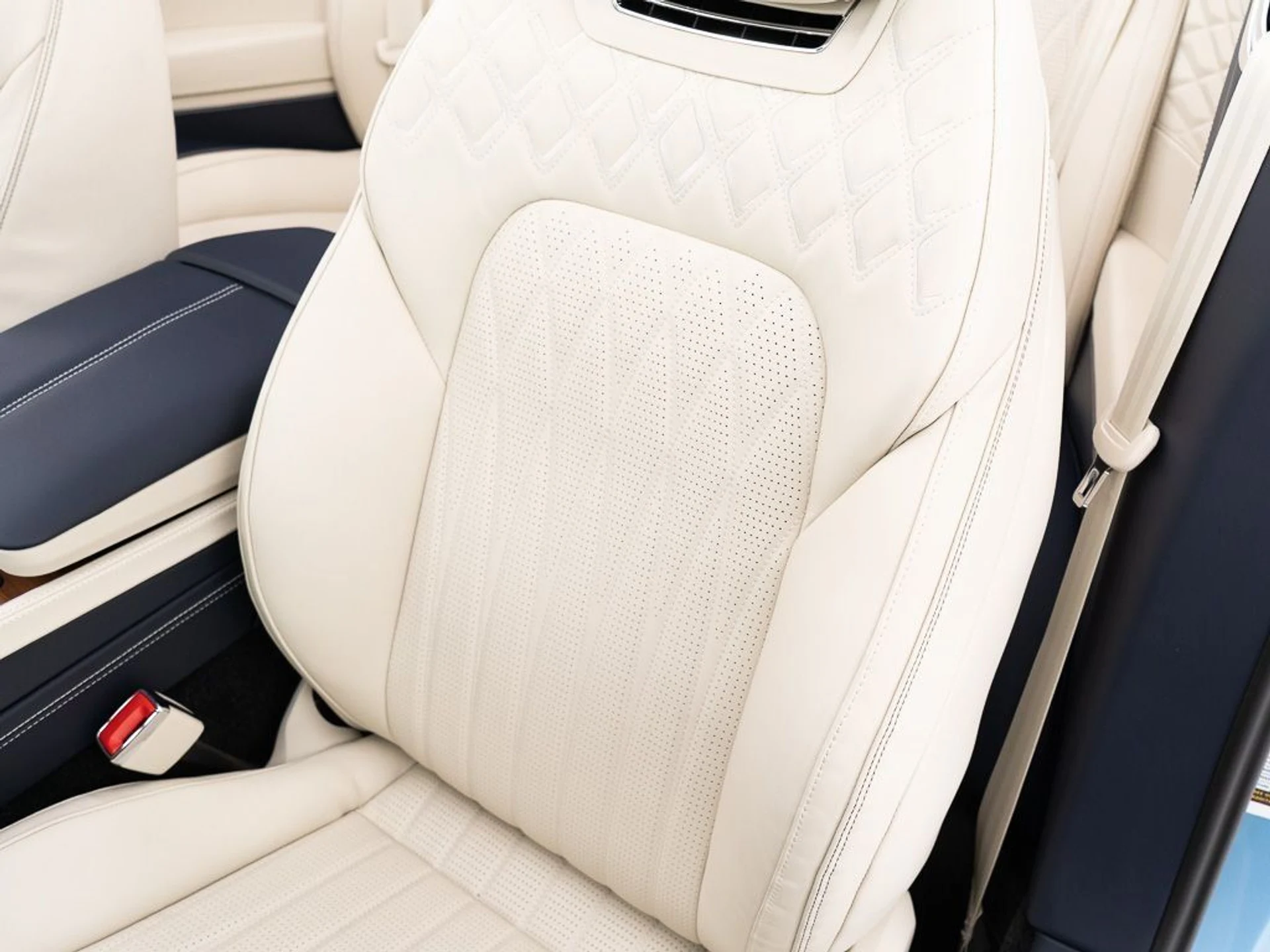 mph025_1318378426_37c634bf2be1da0e6a2abf13d58dbbd0_0c37016dd5