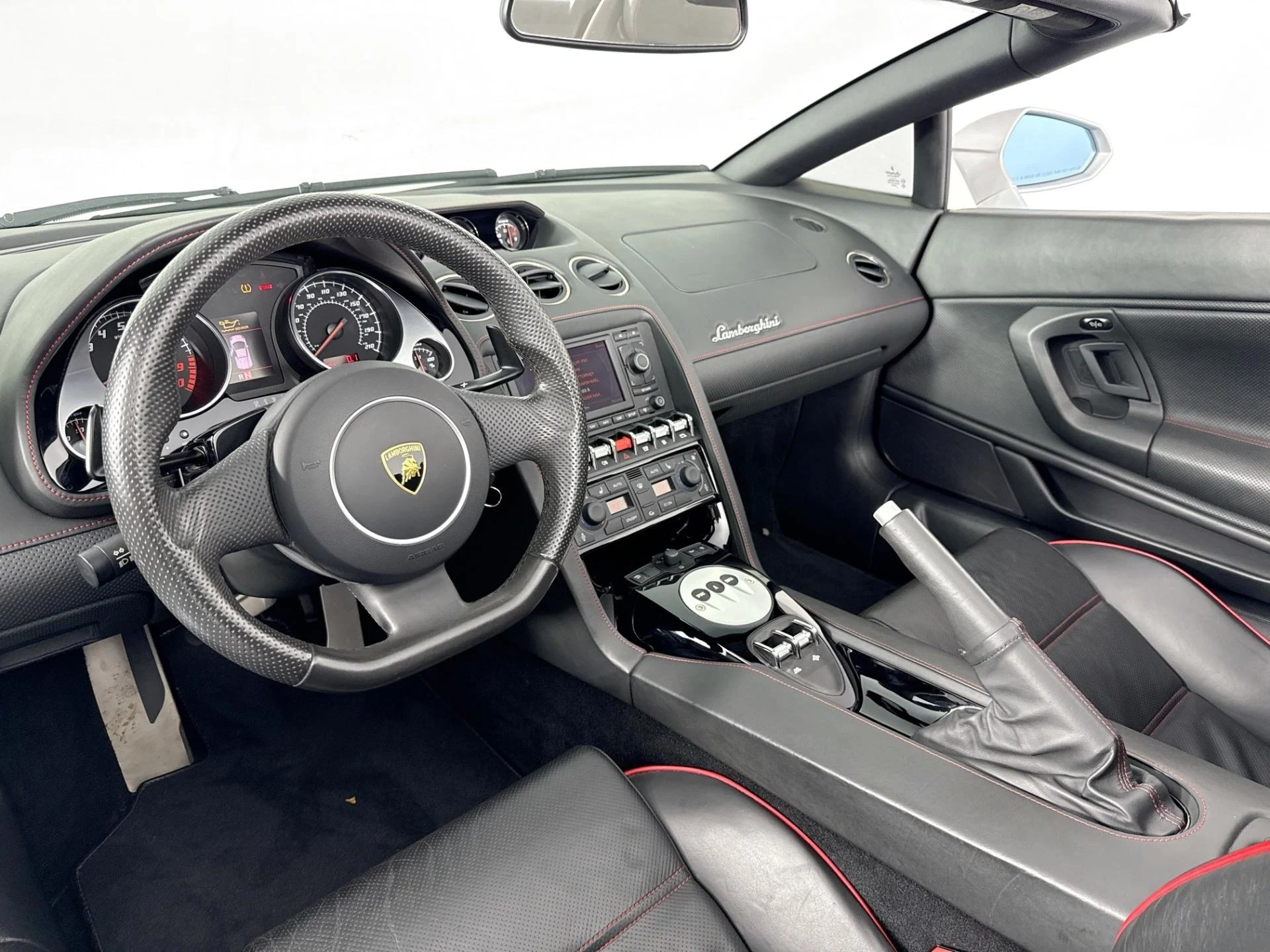 mph025_1318392269_Used_2010_Lamborghini_Gallardo_LP_560_4_Spyder_1784851292_97d453044e