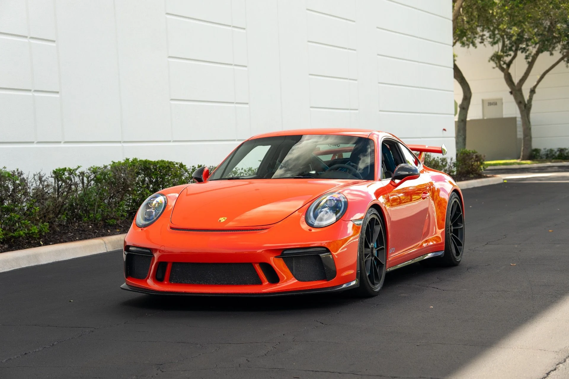 mph025_1320980837_Used_2018_Porsche_911_GT_3_1758911261_e93e00d00a