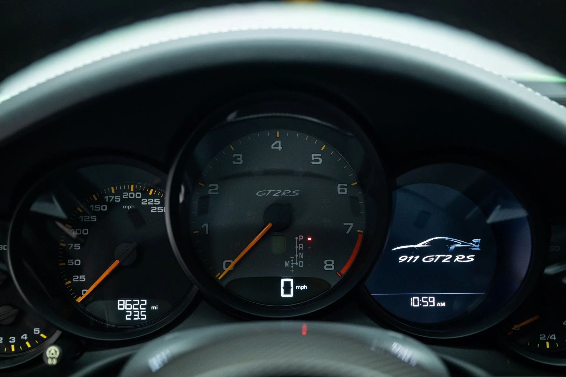 mph025_1321078976_12045_p26_l_0308f312da