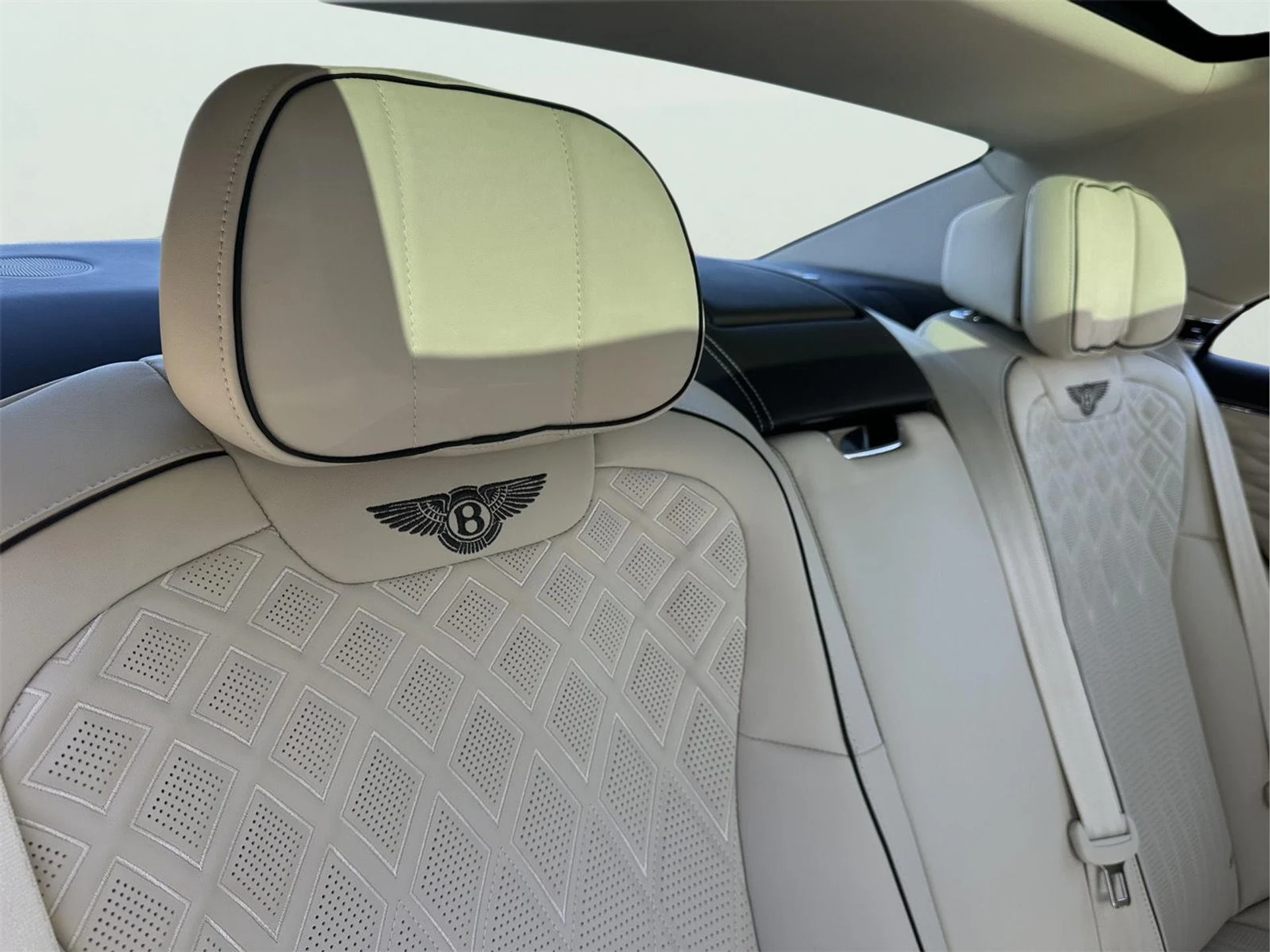 mph025_1322270820_0270f2ed9cc158fc9eb4a7854321aa33_03cc9b0fbf