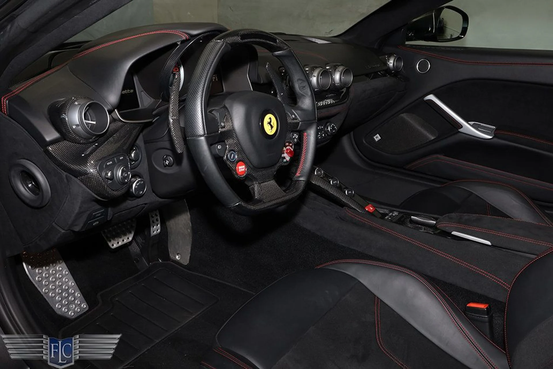 mph025_1326674675_used_2014_ferrari_f12berlinetta_2drcoupe_9689_22910558_26_1024_3331e7ee1f