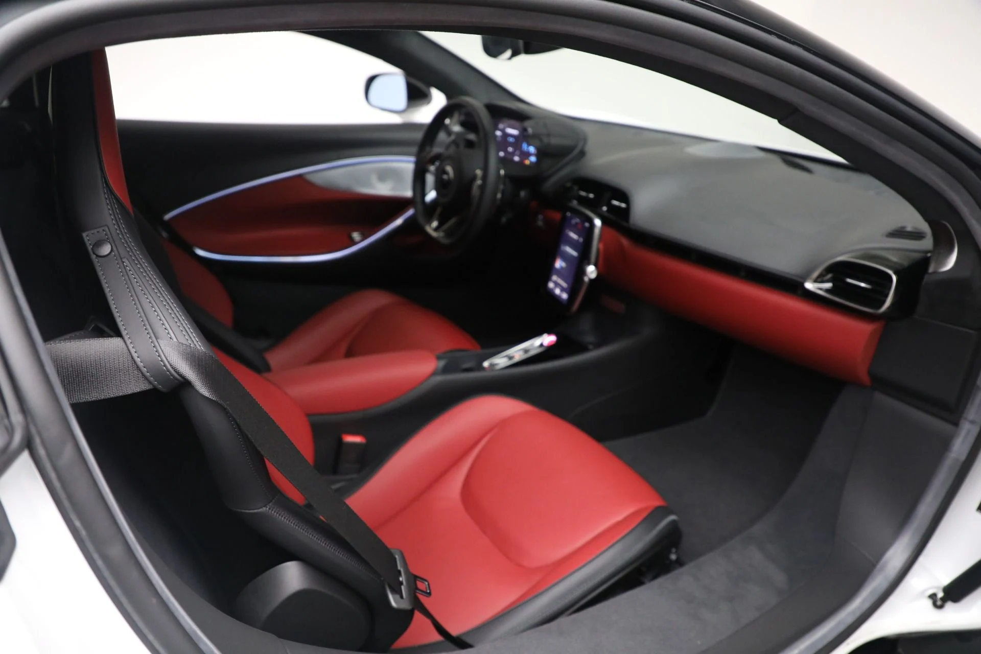 mph025_1336065208_Used_2023_Mc_Laren_Artura_Tech_Lux_07ef898cd6