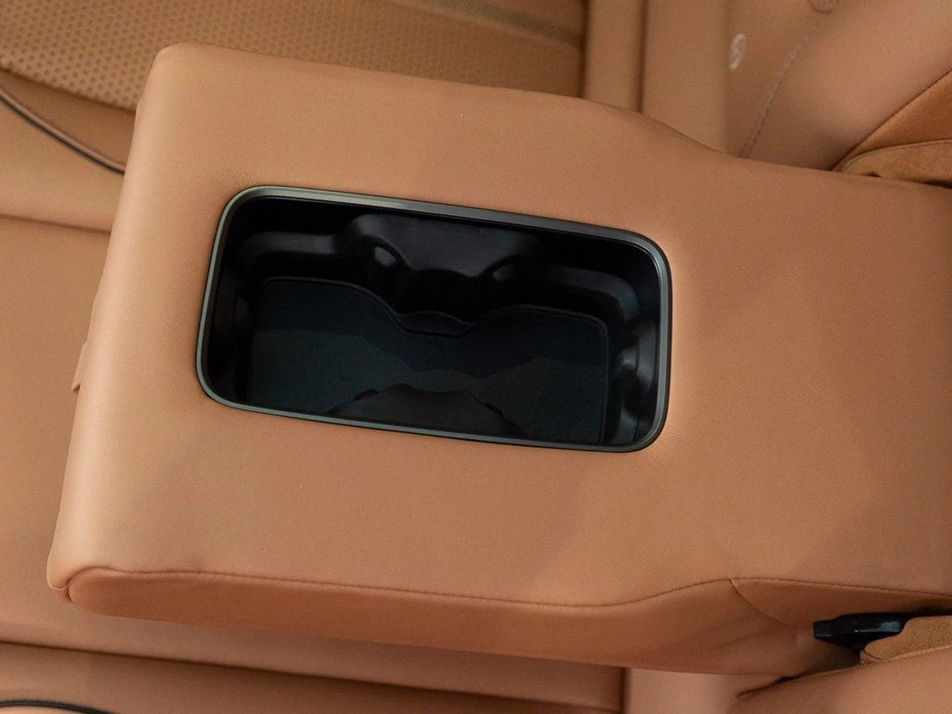 mph025_134285148_42de188b8bac8e663f8a9b99eec50037_4ec694b4e6