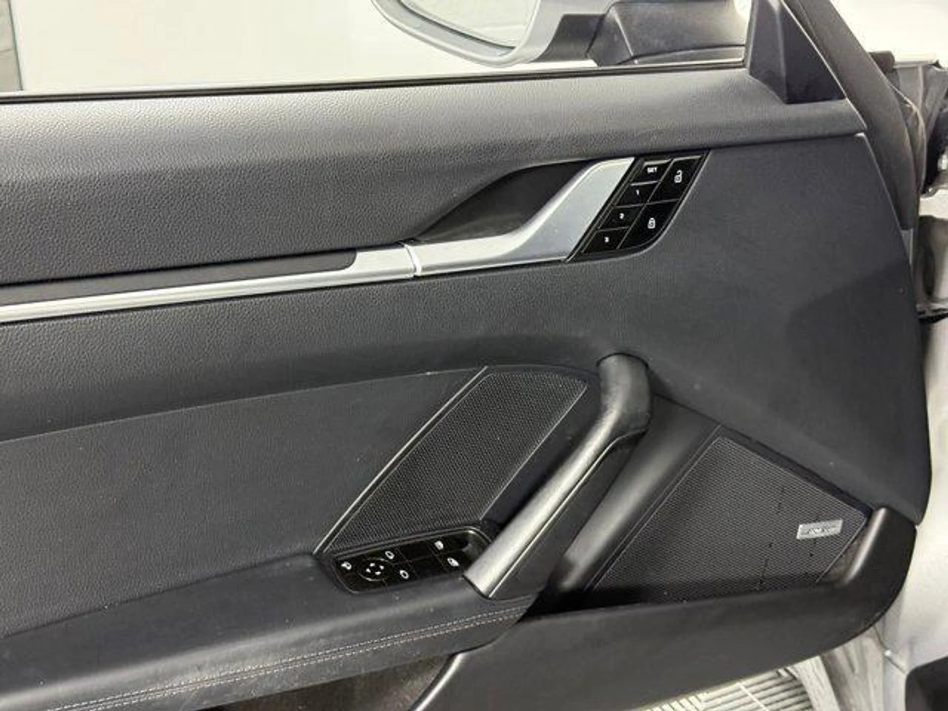 mph025_1343478191_T4e_Or_Dv_ZB_7_QU_8_Ug_S1bdy_B7i_WA_4ca1724f8e