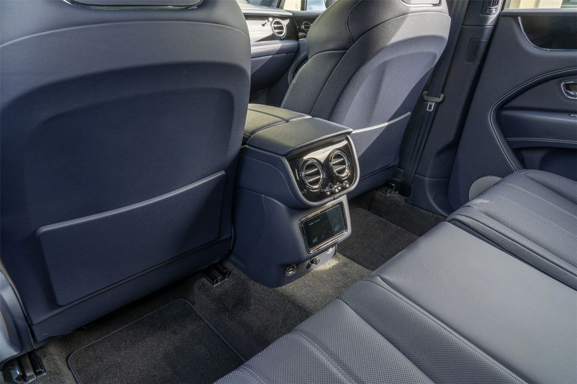 mph025_1347643089_63c3a9c6130a2f7f1847b3b5933ad6a7_6a8d15b511