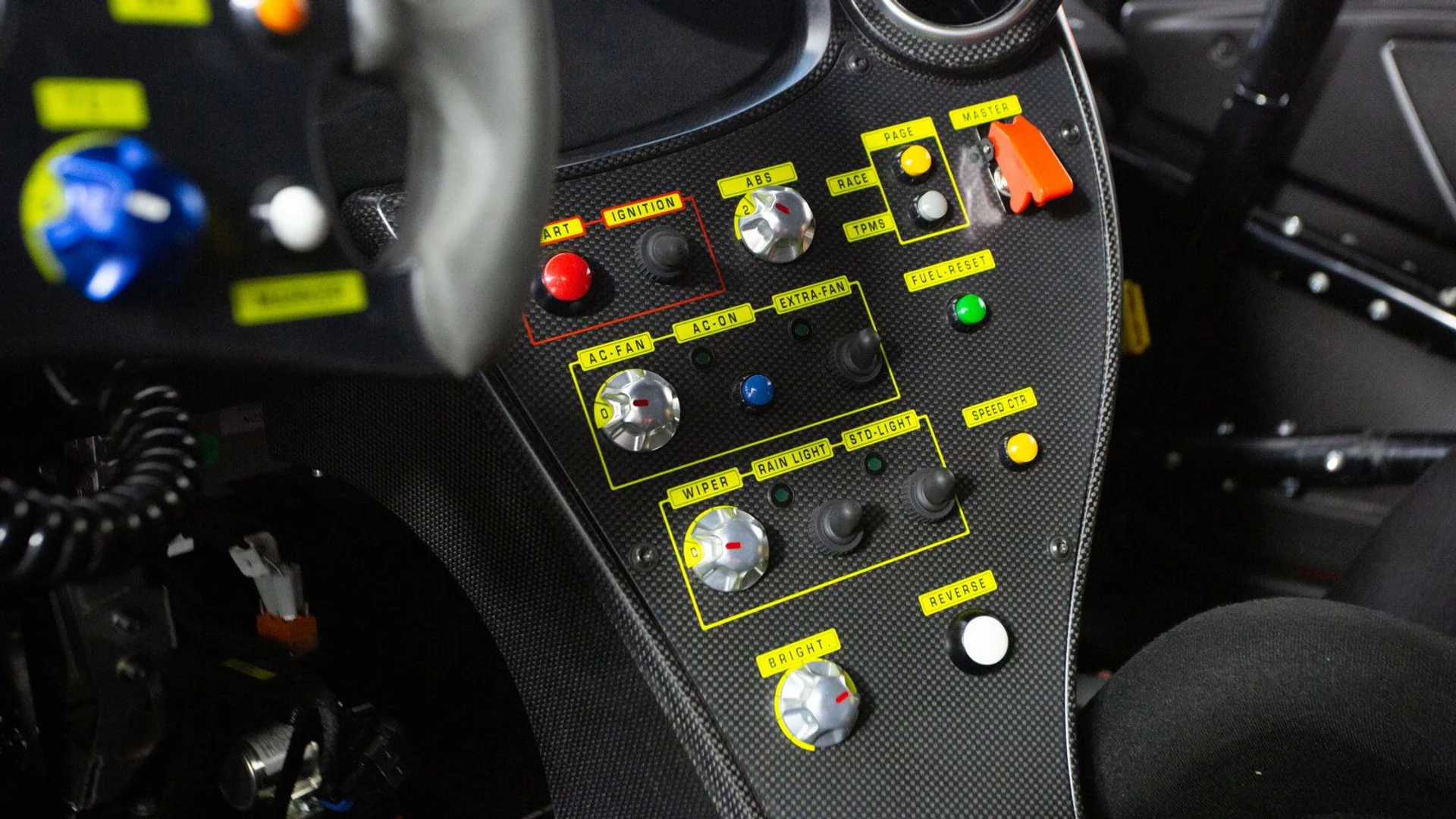 mph025_1352095661_0ee07ee3f1744a1ba41c4c03215bd7a2_eadb7212f3