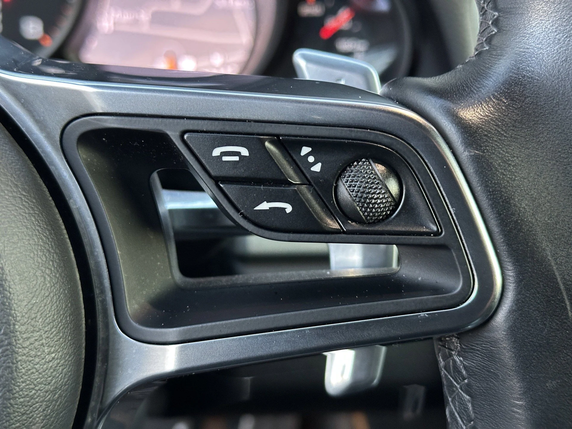 mph025_1355782506_d483f493cfa549831d9613485bb0c19ex_2c054cb20f