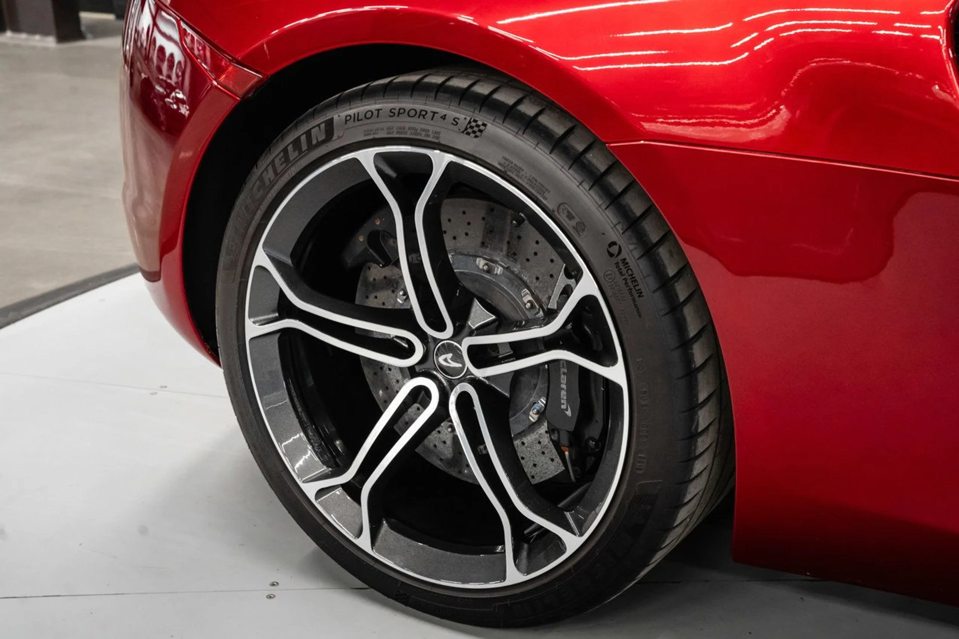 mph025_1360826595_mclaren_mp4_12c_2014_0fa27bd7a2