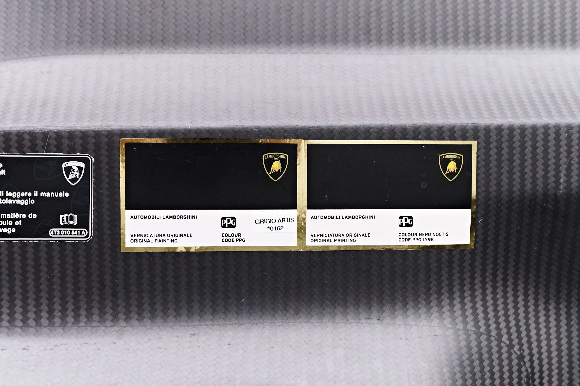 mph025_1379133647_Used_2023_Lamborghini_Huracan_STO_Base_1754673404_f5ee43d876