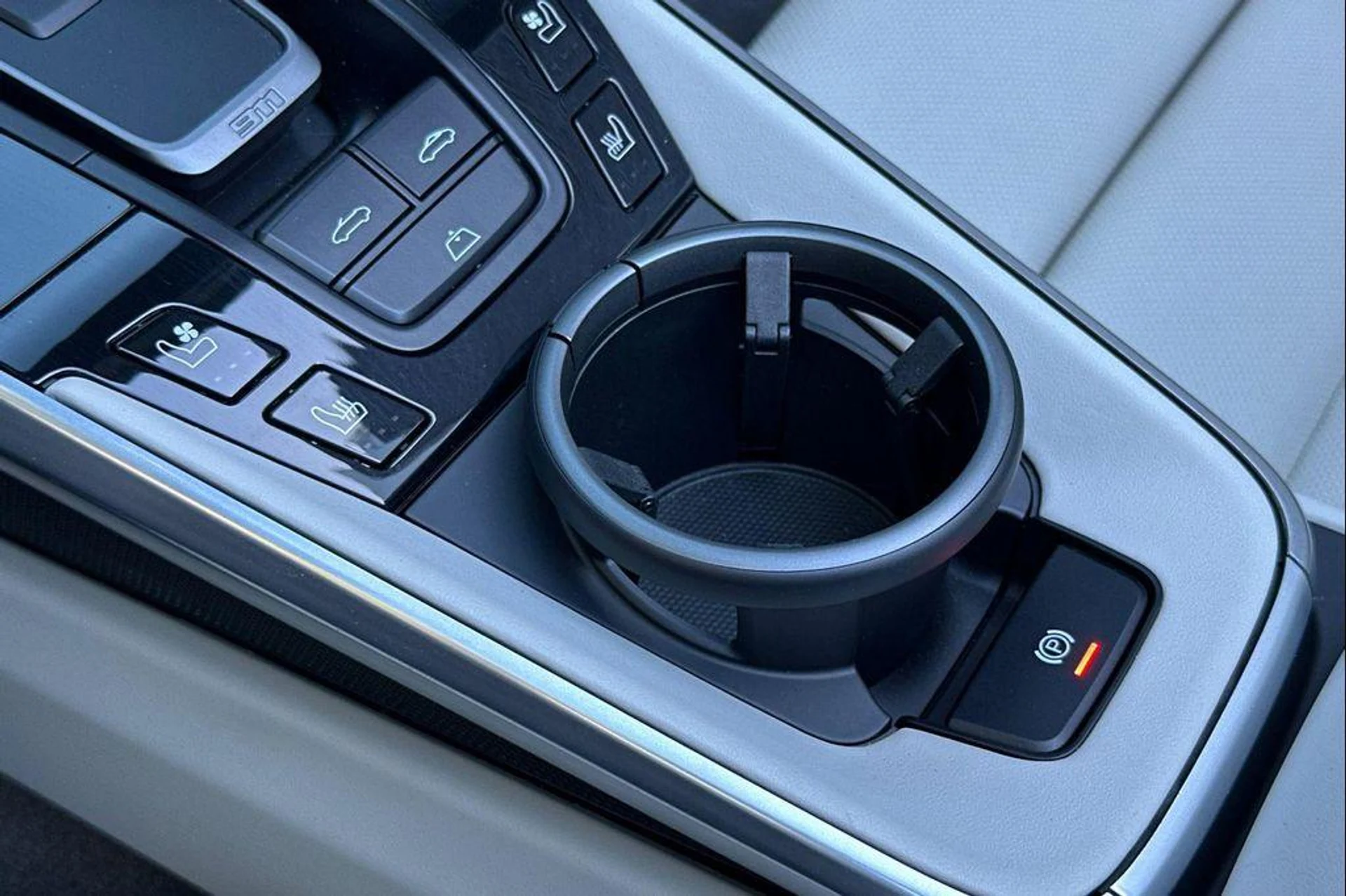 mph025_1388366166_M_He_w_V1_U_f_Be_Ql_Yrjxho_H_Jul13_Q_2e00a6bec1