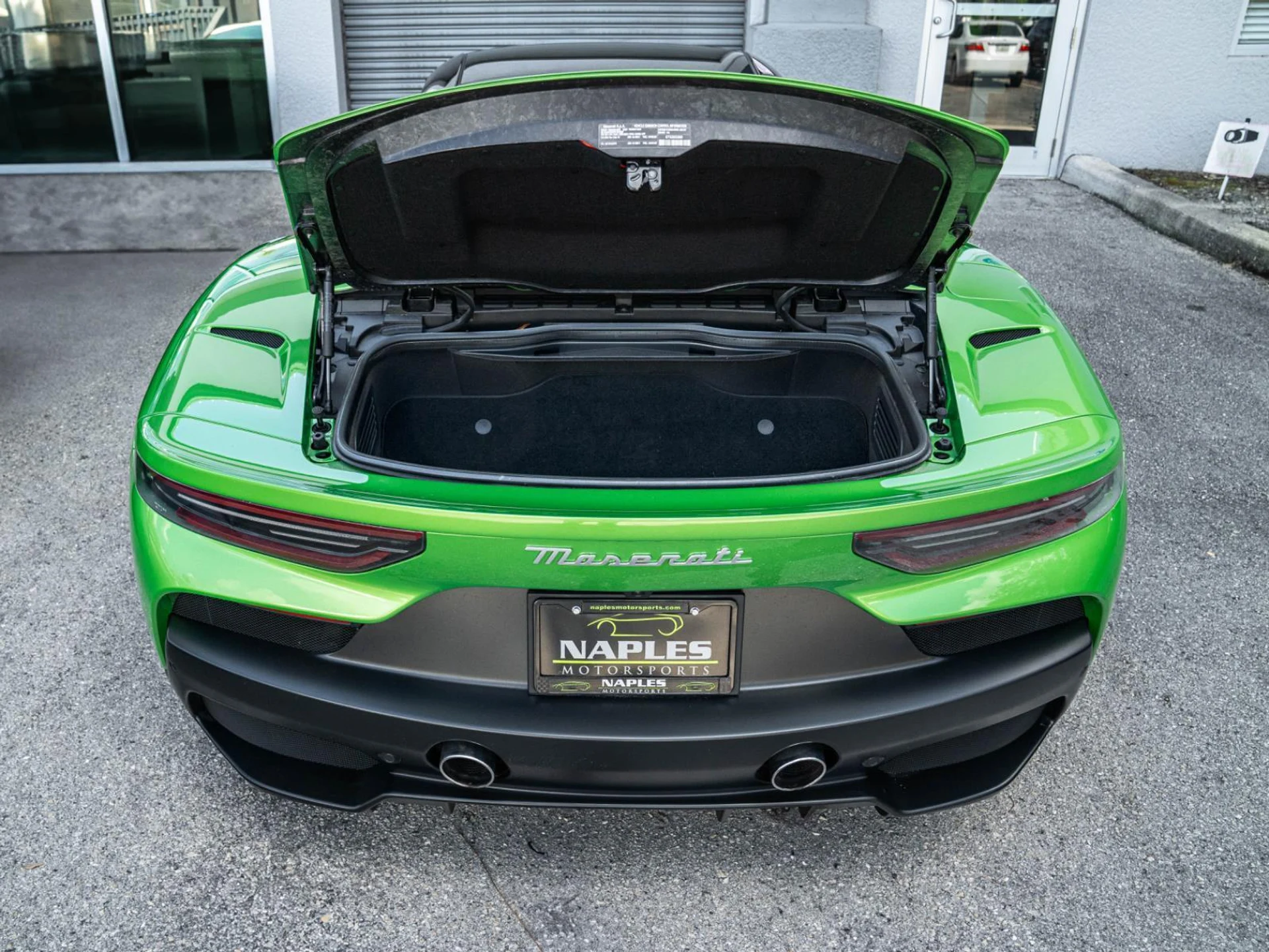 mph025_1388604608_Used_2023_Maserati_MC_20_Cielo_1769250114_a24c116450
