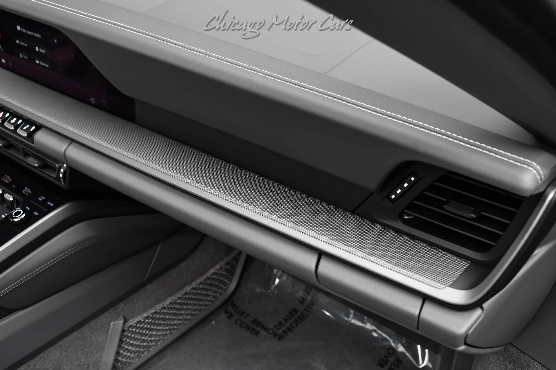 mph025_139123463_12342_p26_l_3d711b66a1