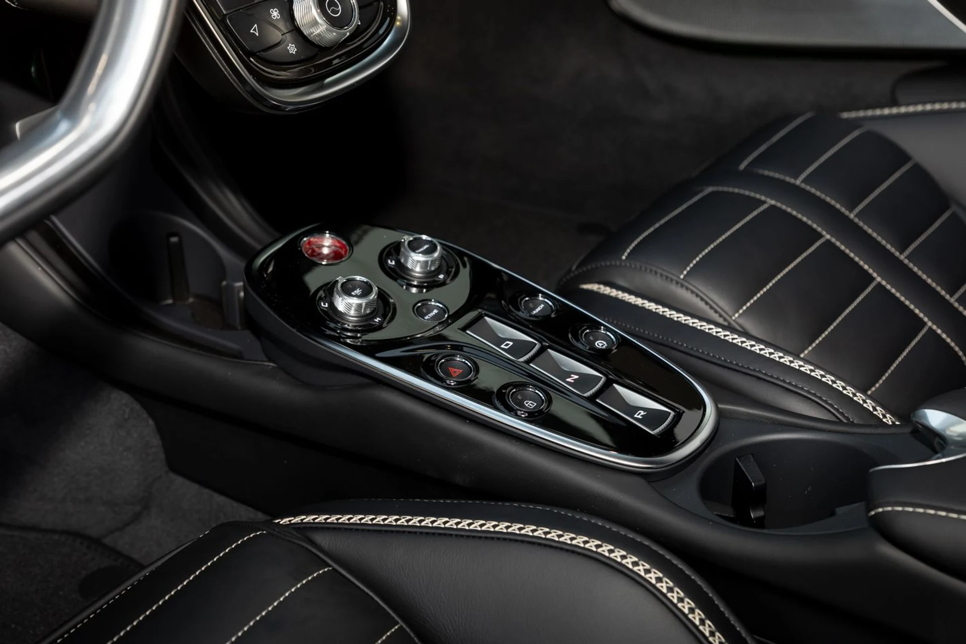 mph025_1393937069_517_p26_l_c3d2b1b7a5