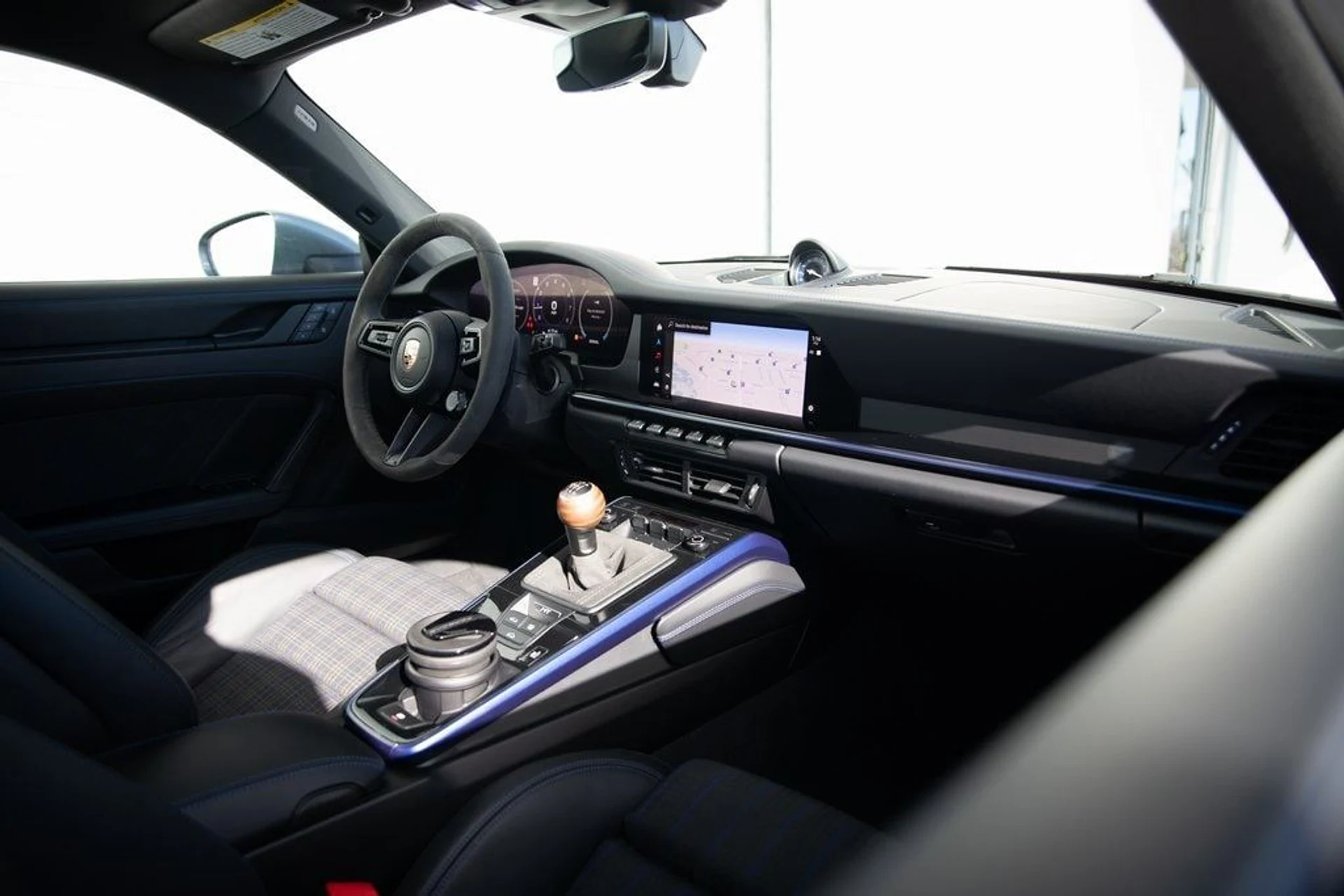 mph025_140222785_933aebd9e1f3185190bb183ee75264d2x_831e6905fc