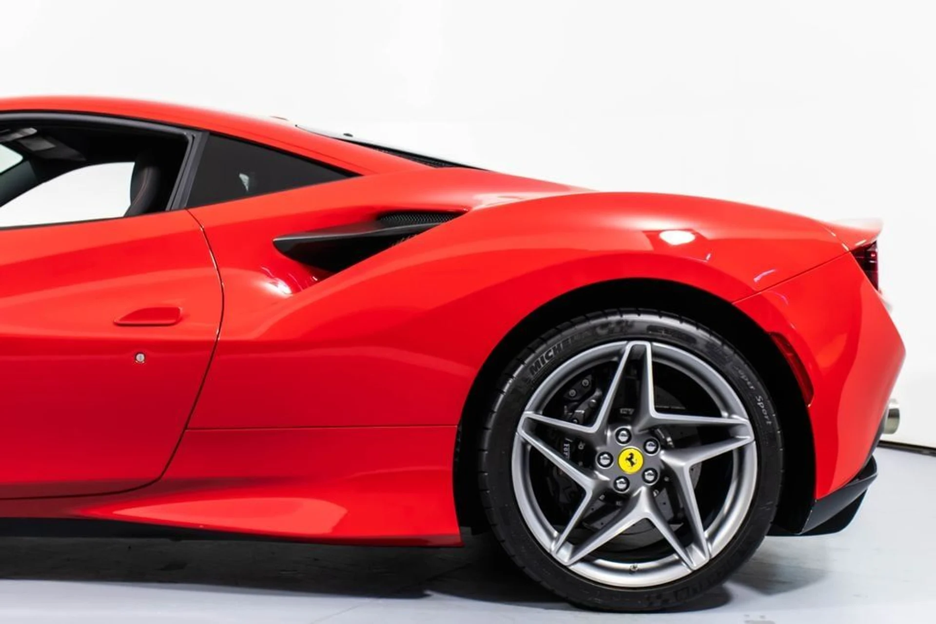 mph025_140906189_6eee0826035bc3c21940ae242715c5aex_00ec2e26de